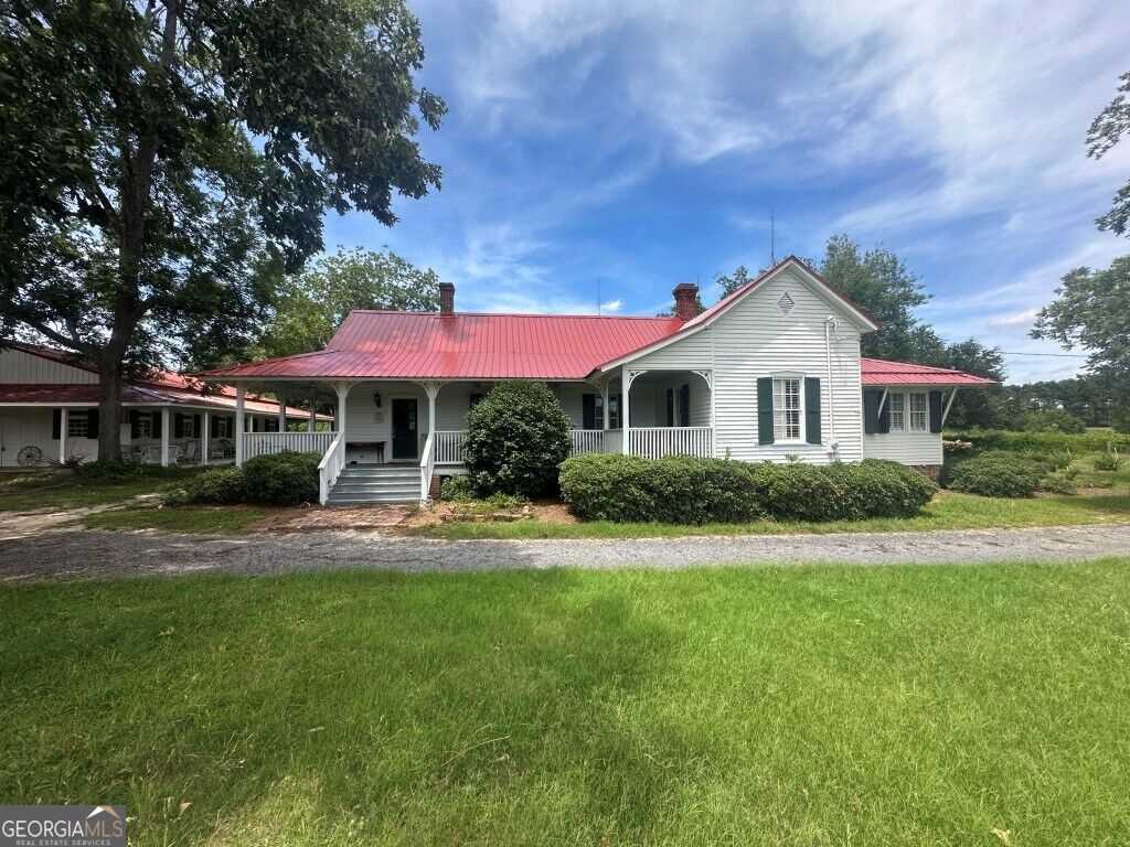 1808 Wire Road Property Photo 6