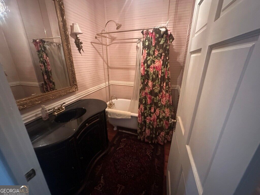 1808 Wire Road Property Photo 15