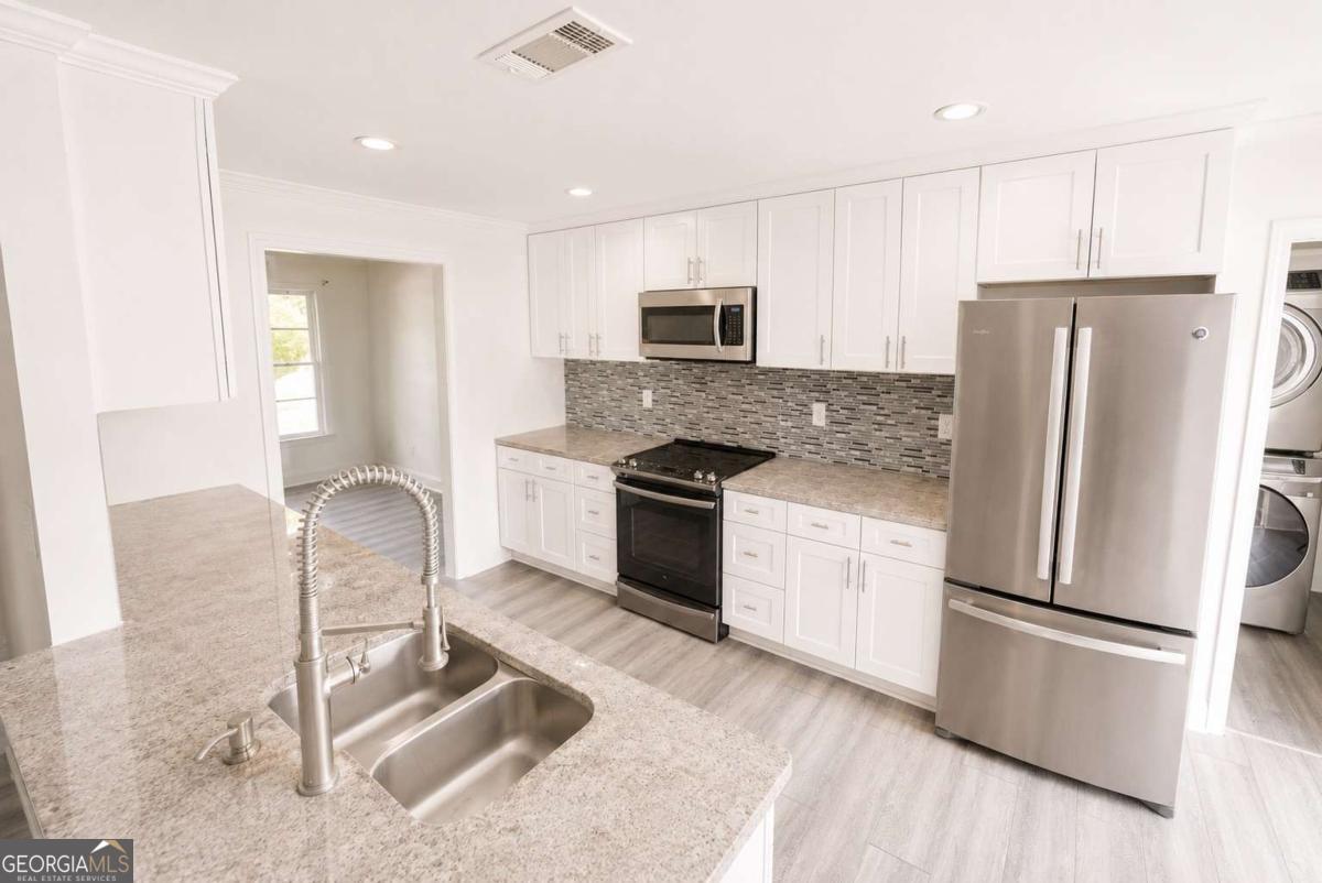 4670 Kelden Circle Property Photo 8