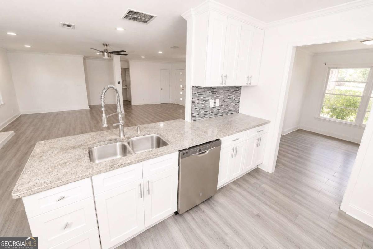 4670 Kelden Circle Property Photo 12