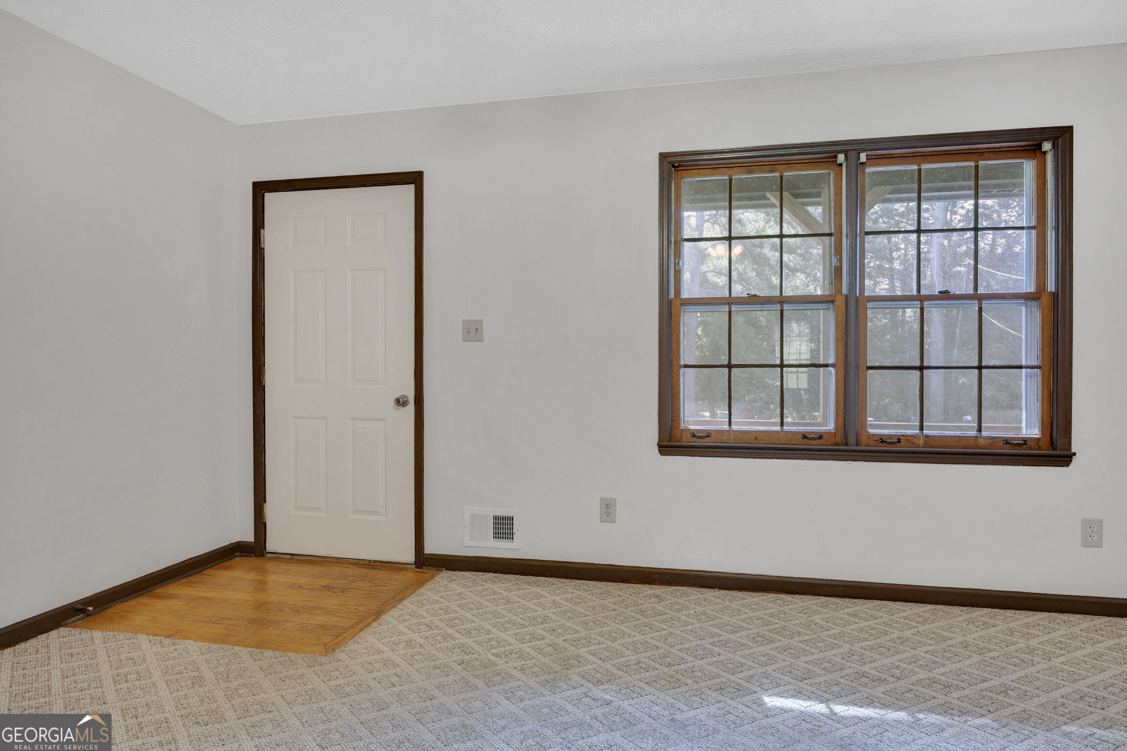 65 Pinehurst Drive Property Photo 3
