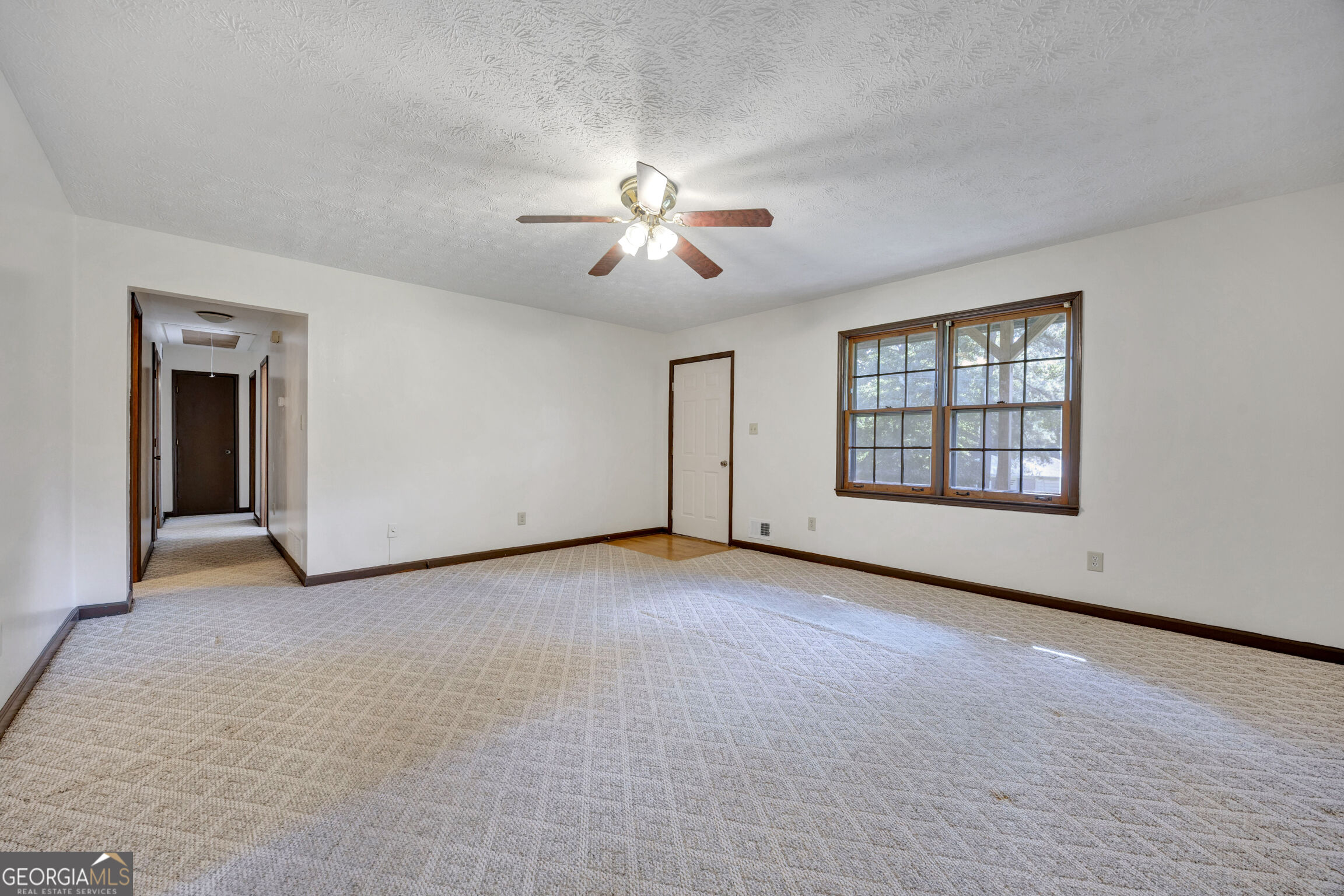 65 Pinehurst Drive Property Photo 6