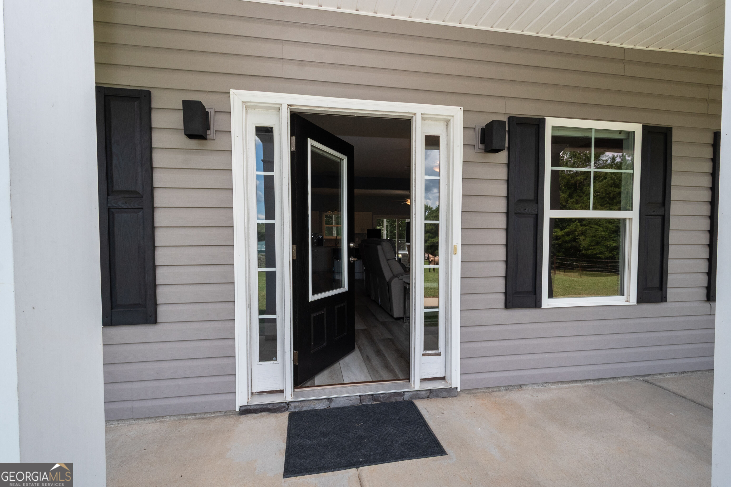 3611 Forrest Road Property Photo 4