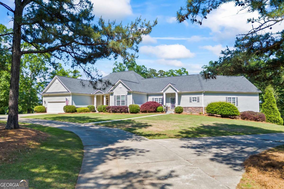 160 Evans Drive Property Photo 1