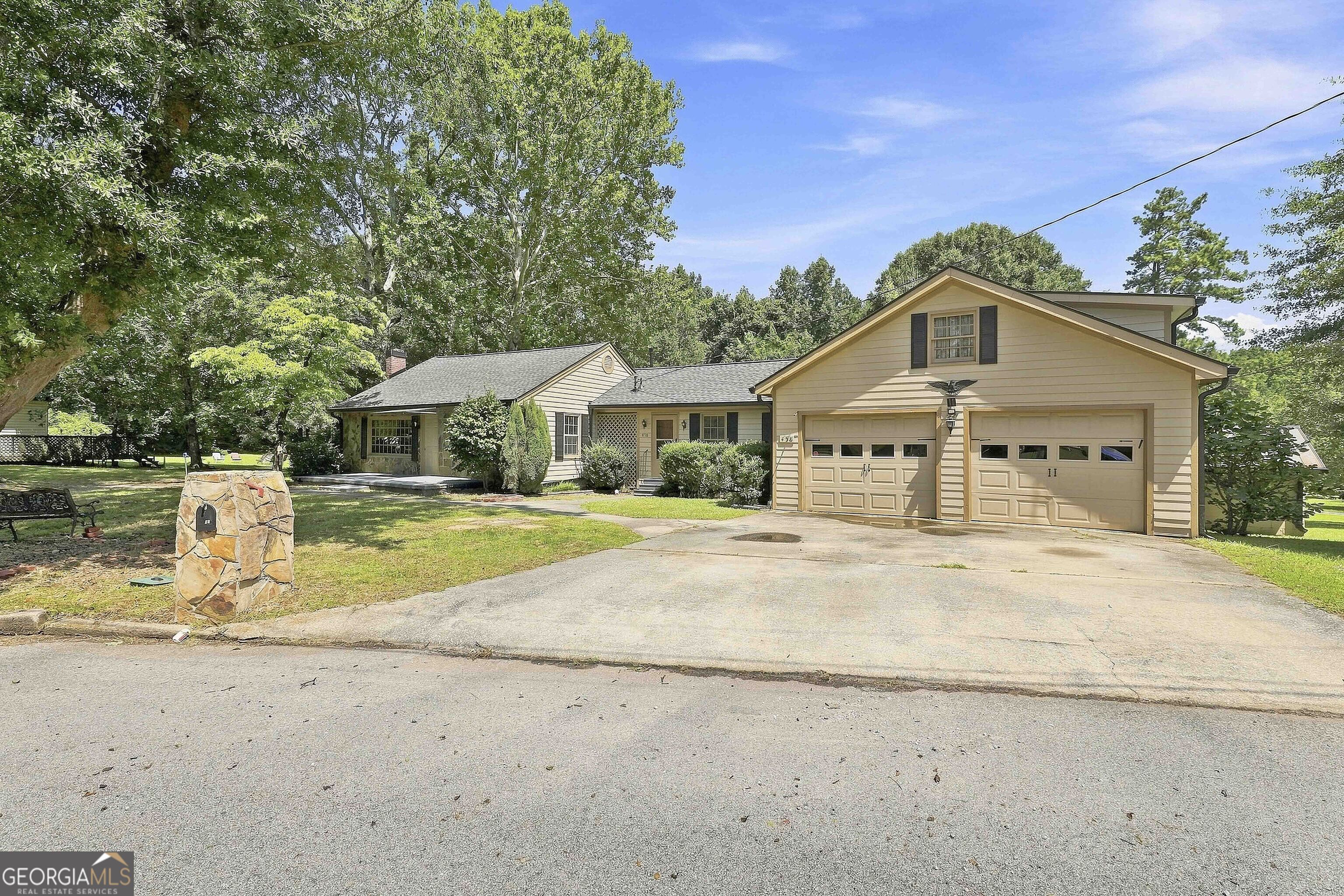 458 Mehaffey Drive Property Photo 3