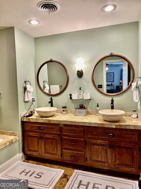 215 Pineywood Road Property Photo 10