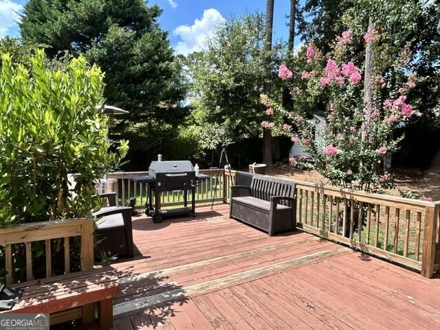 215 Pineywood Road Property Photo 24