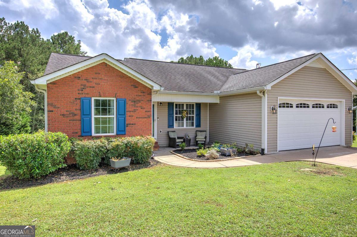 152 Brewer Road Property Photo 3
