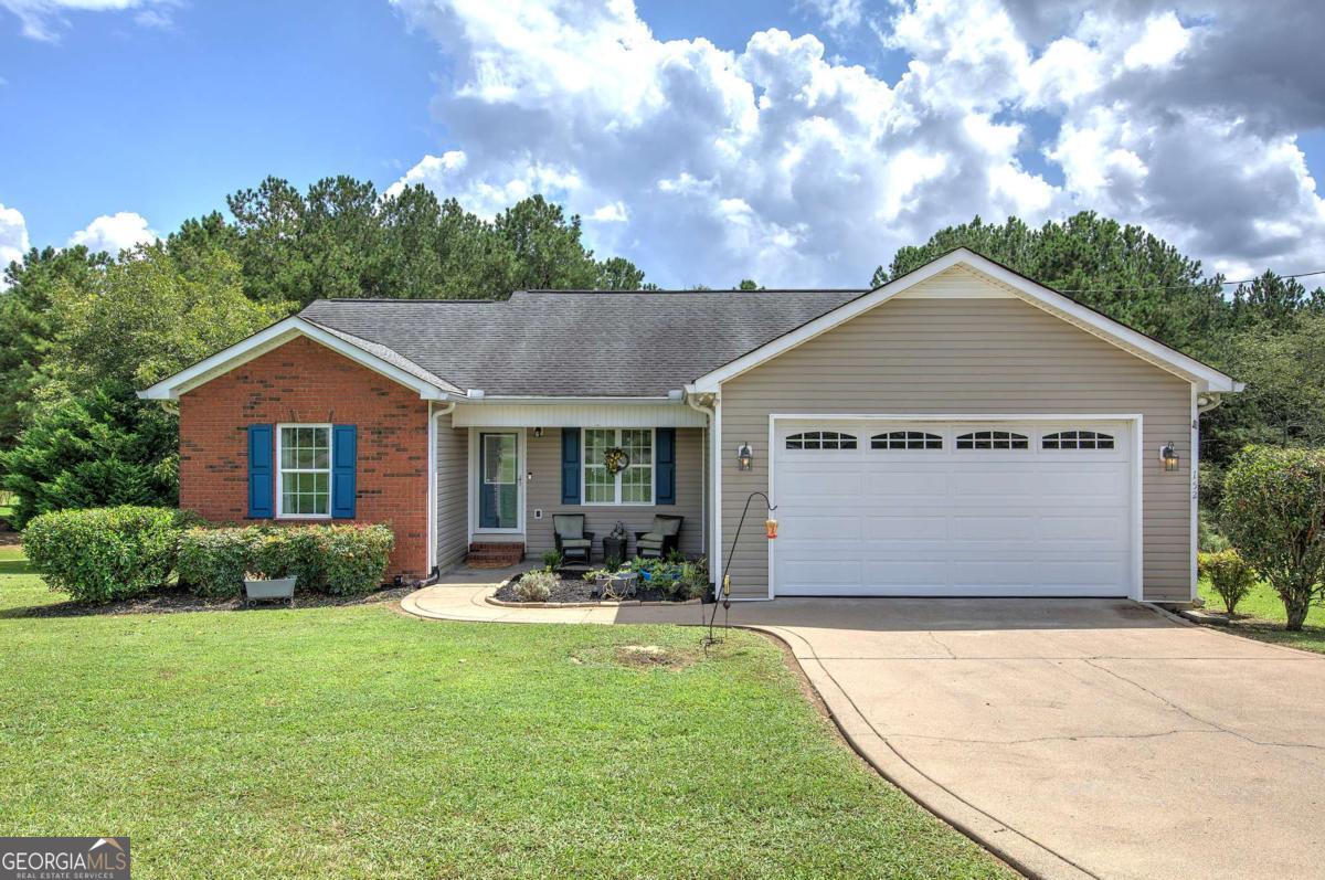 152 Brewer Road Property Photo 4