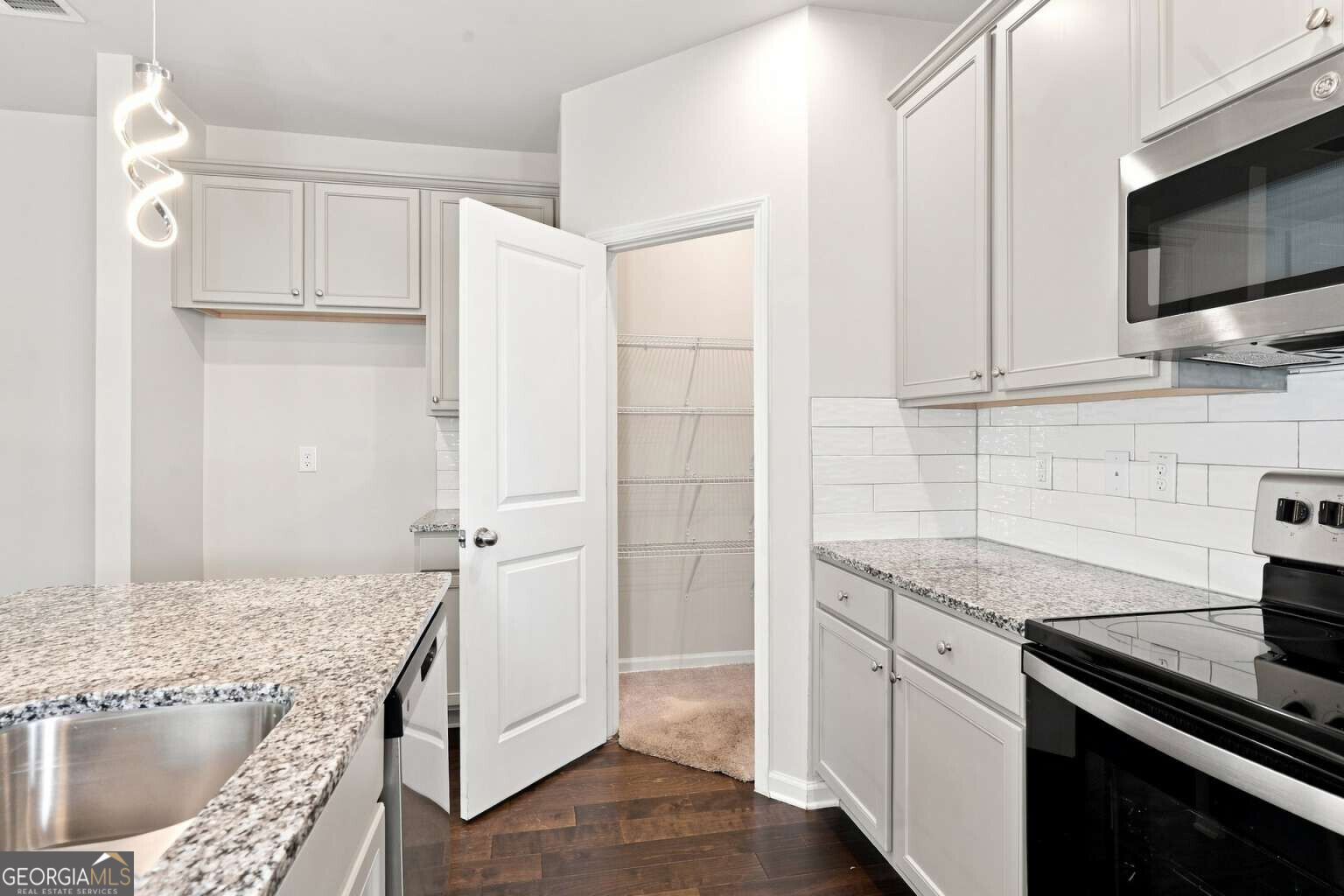2198 Justify Lane Property Photo 6