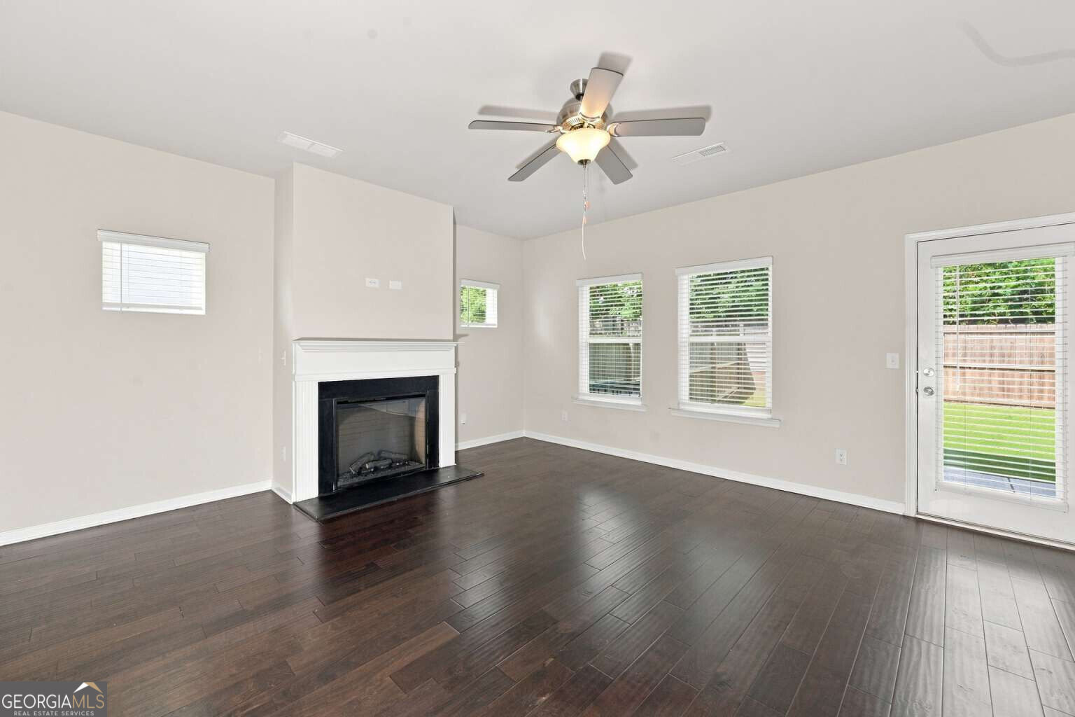 2198 Justify Lane Property Photo 7