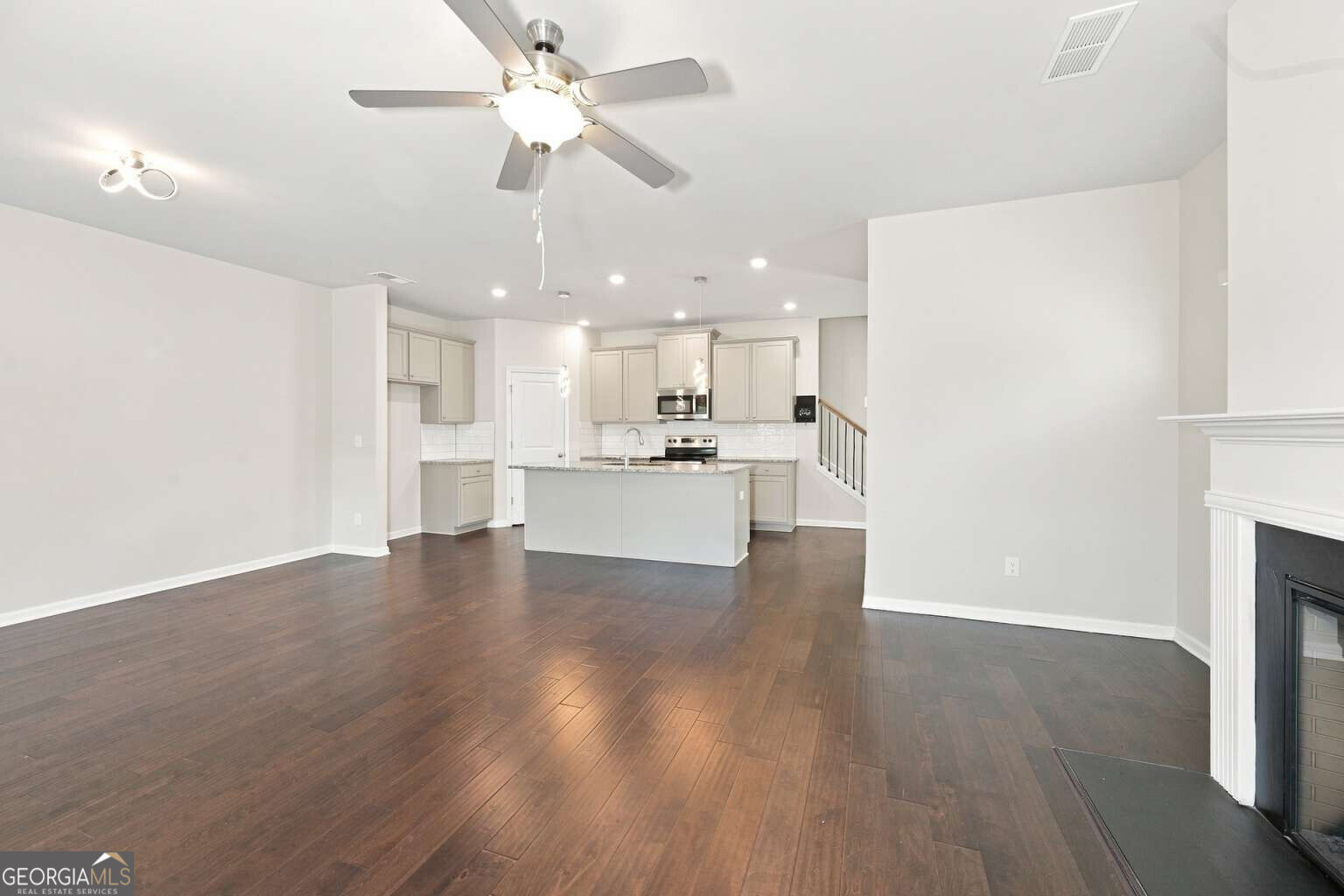 2198 Justify Lane Property Photo 8