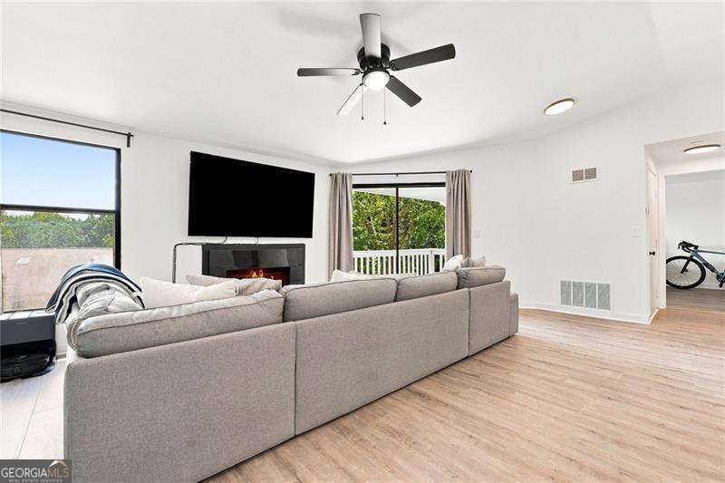 1362 Keys Lake Drive Ne Property Photo 2