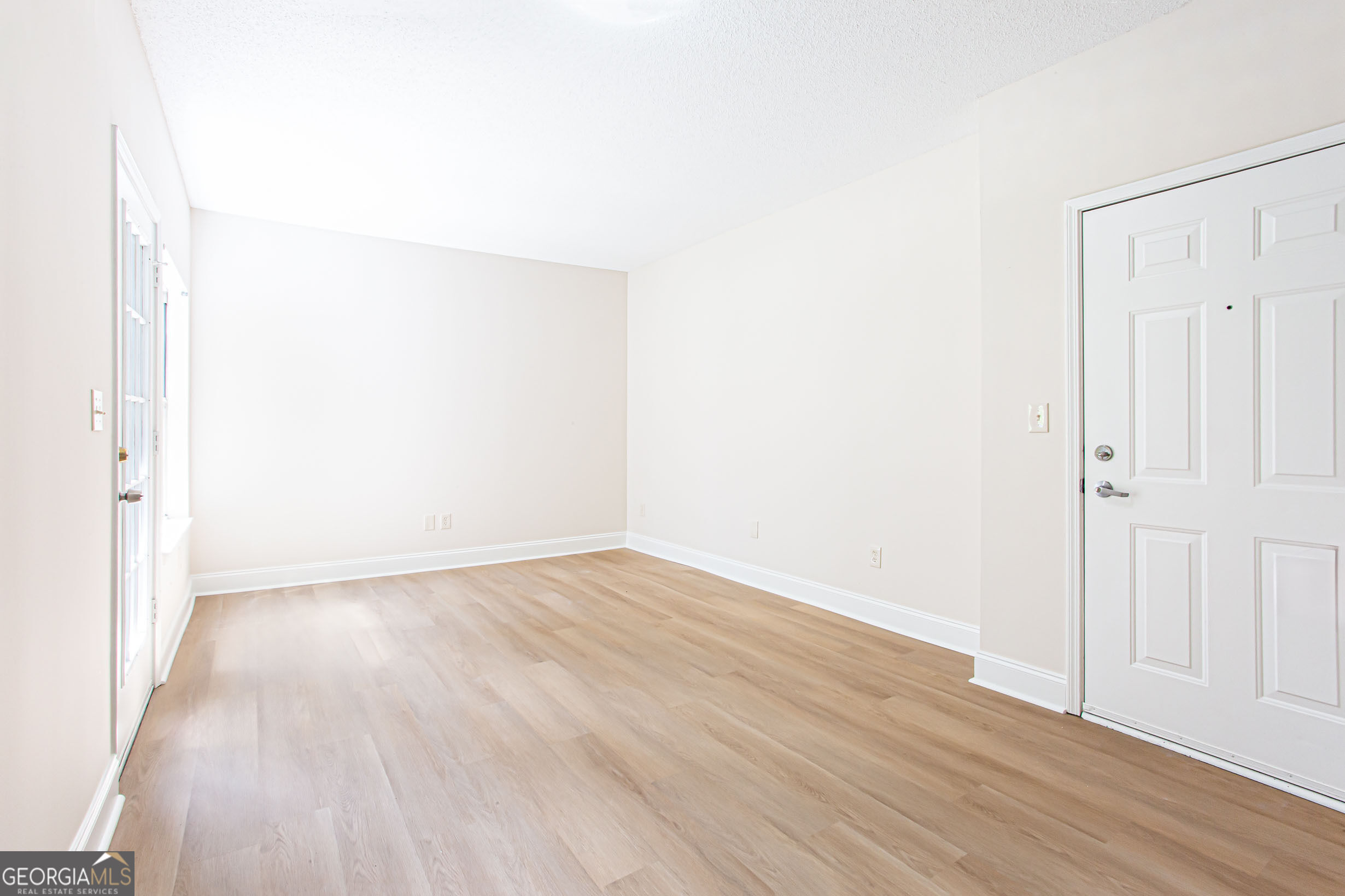 1075 Peachtree Walk Ne # A312 Property Photo 7