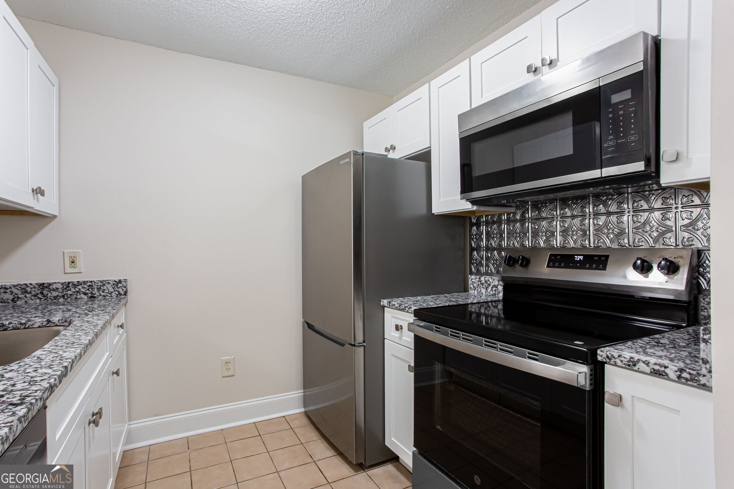 1075 Peachtree Walk Ne # A312 Property Photo 10