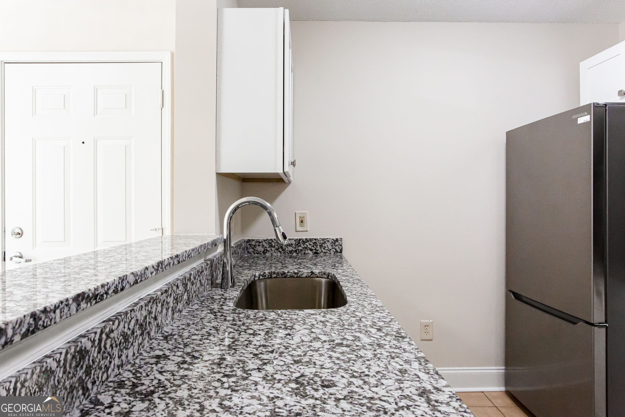 1075 Peachtree Walk Ne # A312 Property Photo 11