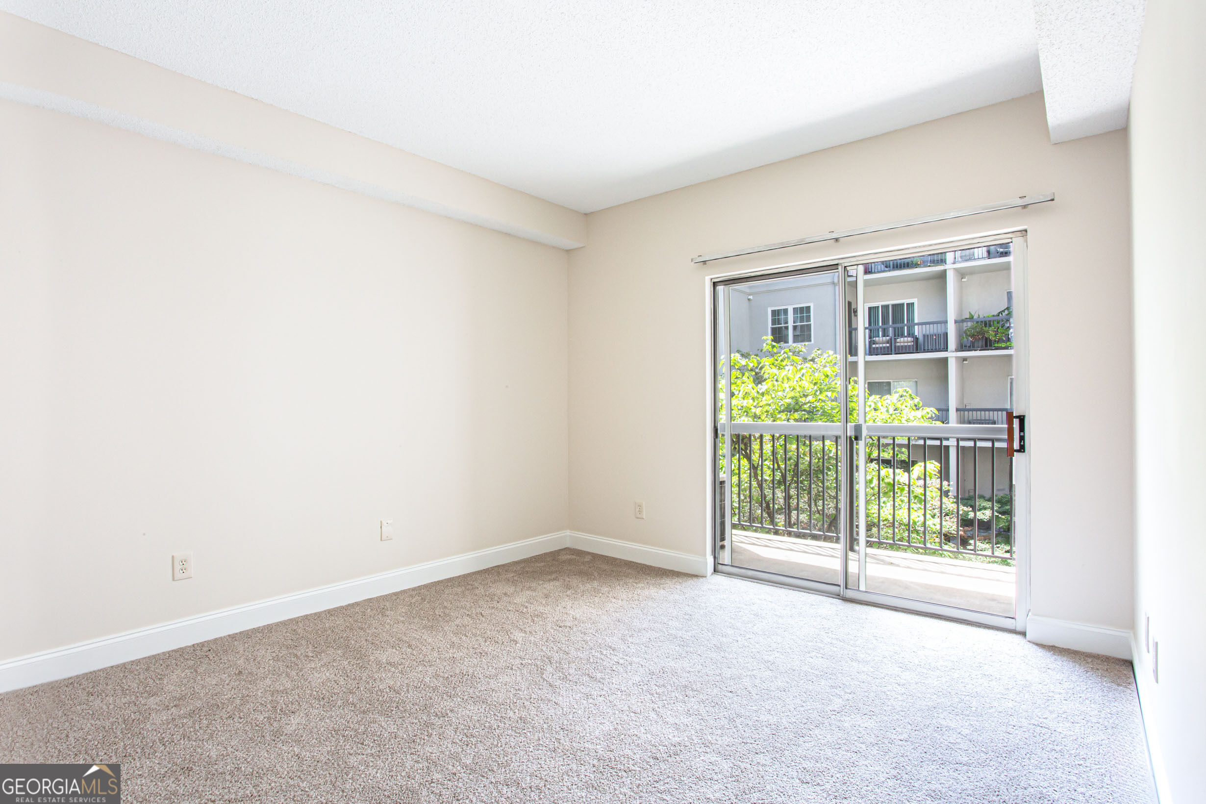 1075 Peachtree Walk Ne # A312 Property Photo 14