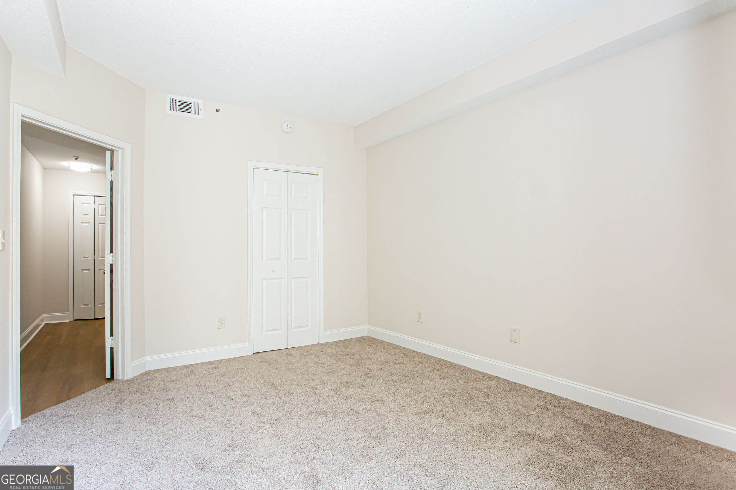 1075 Peachtree Walk Ne # A312 Property Photo 15