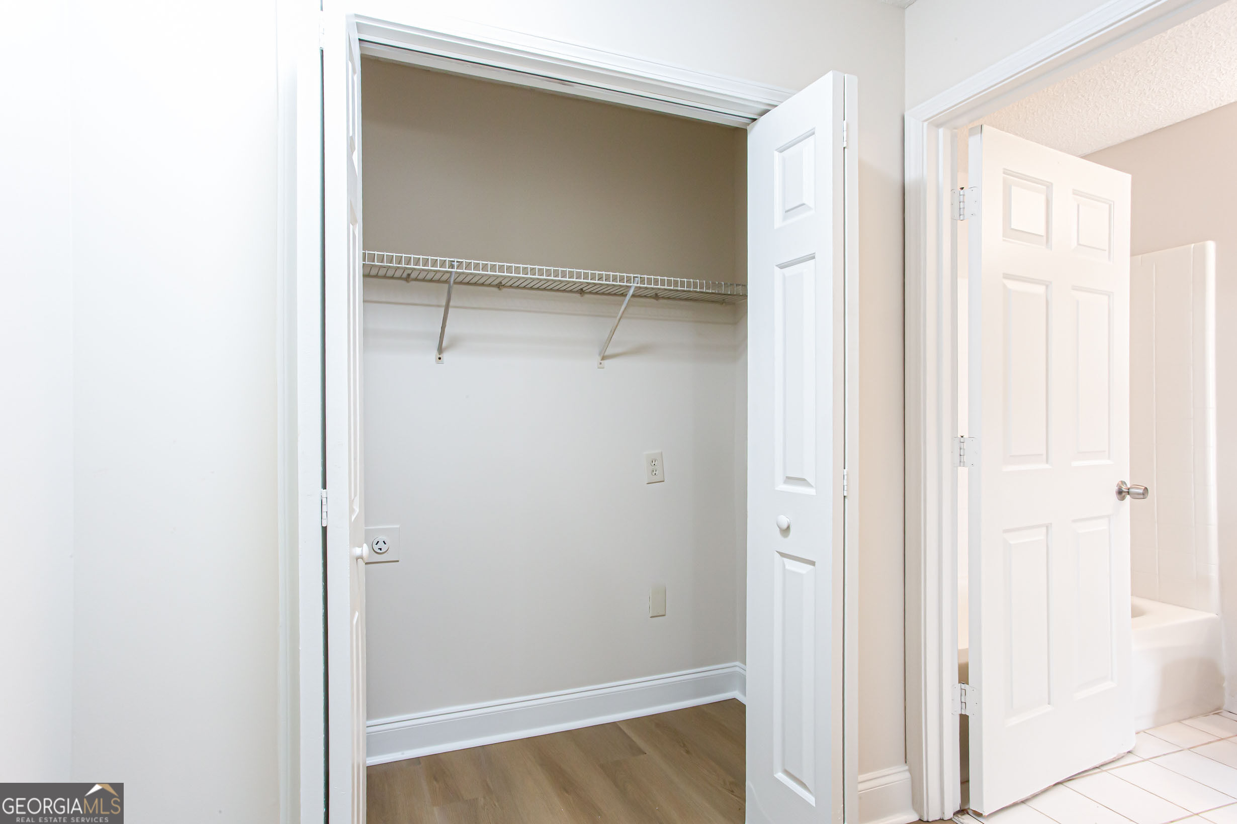 1075 Peachtree Walk Ne # A312 Property Photo 21