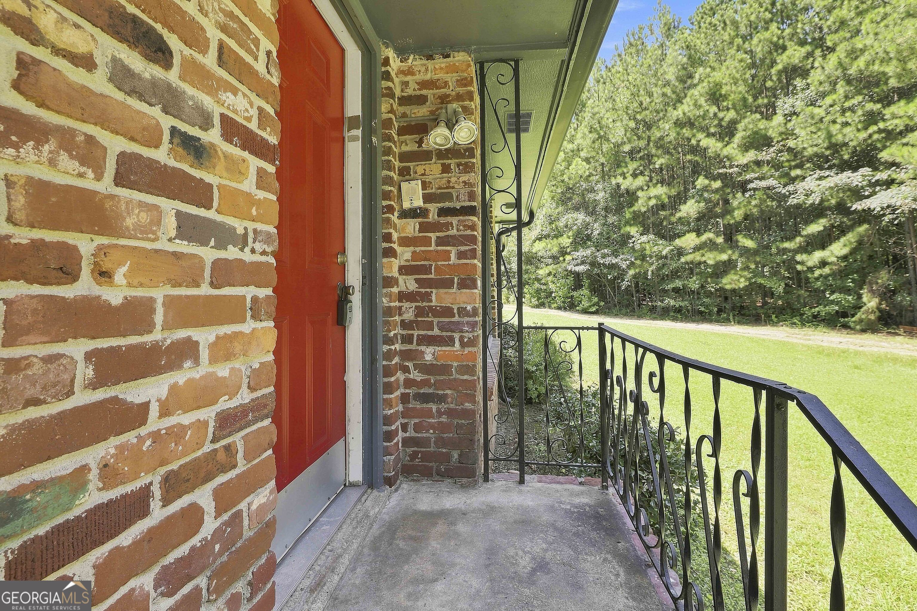 490 Mehaffey Drive Property Photo 8