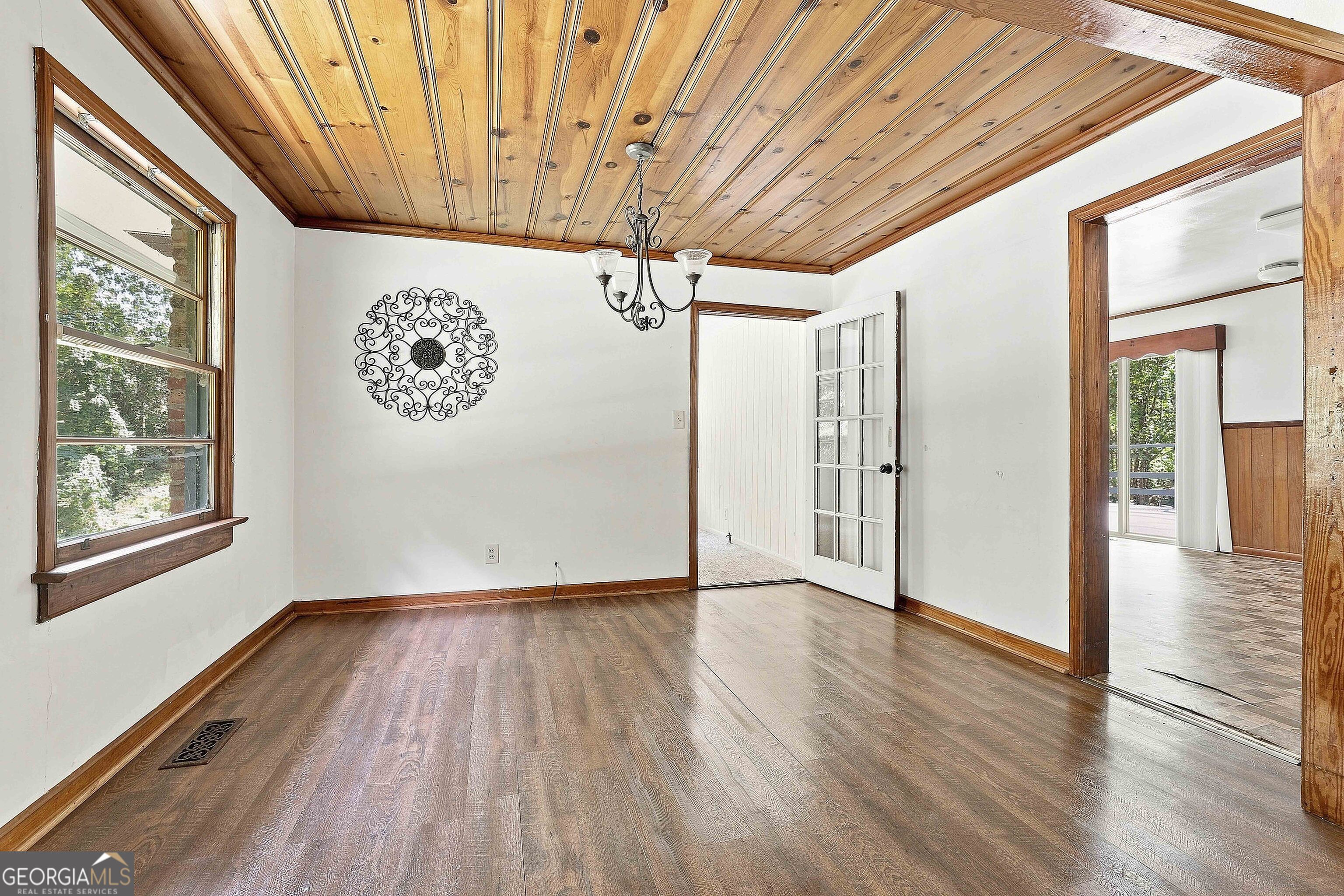490 Mehaffey Drive Property Photo 15