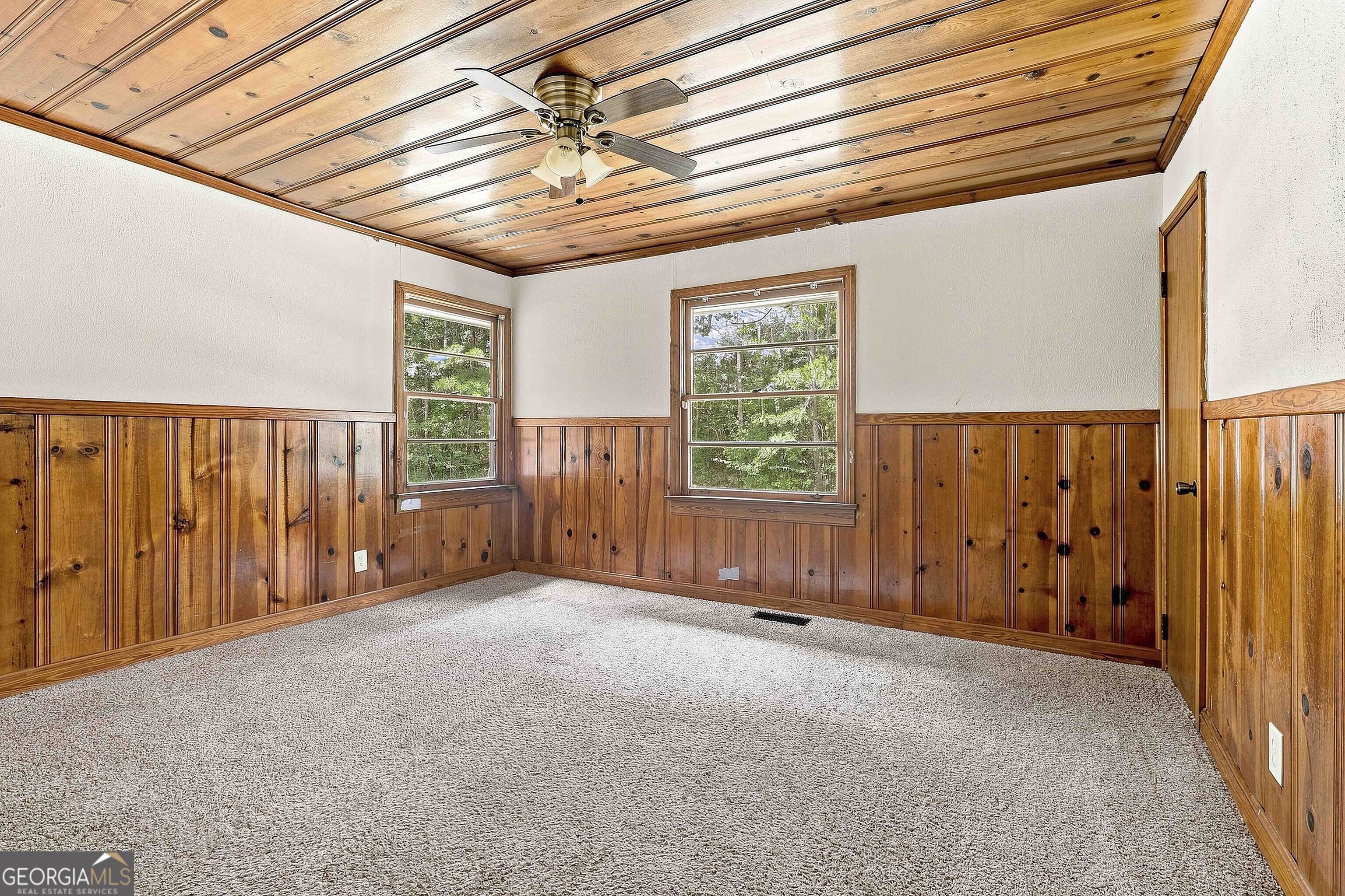 490 Mehaffey Drive Property Photo 28