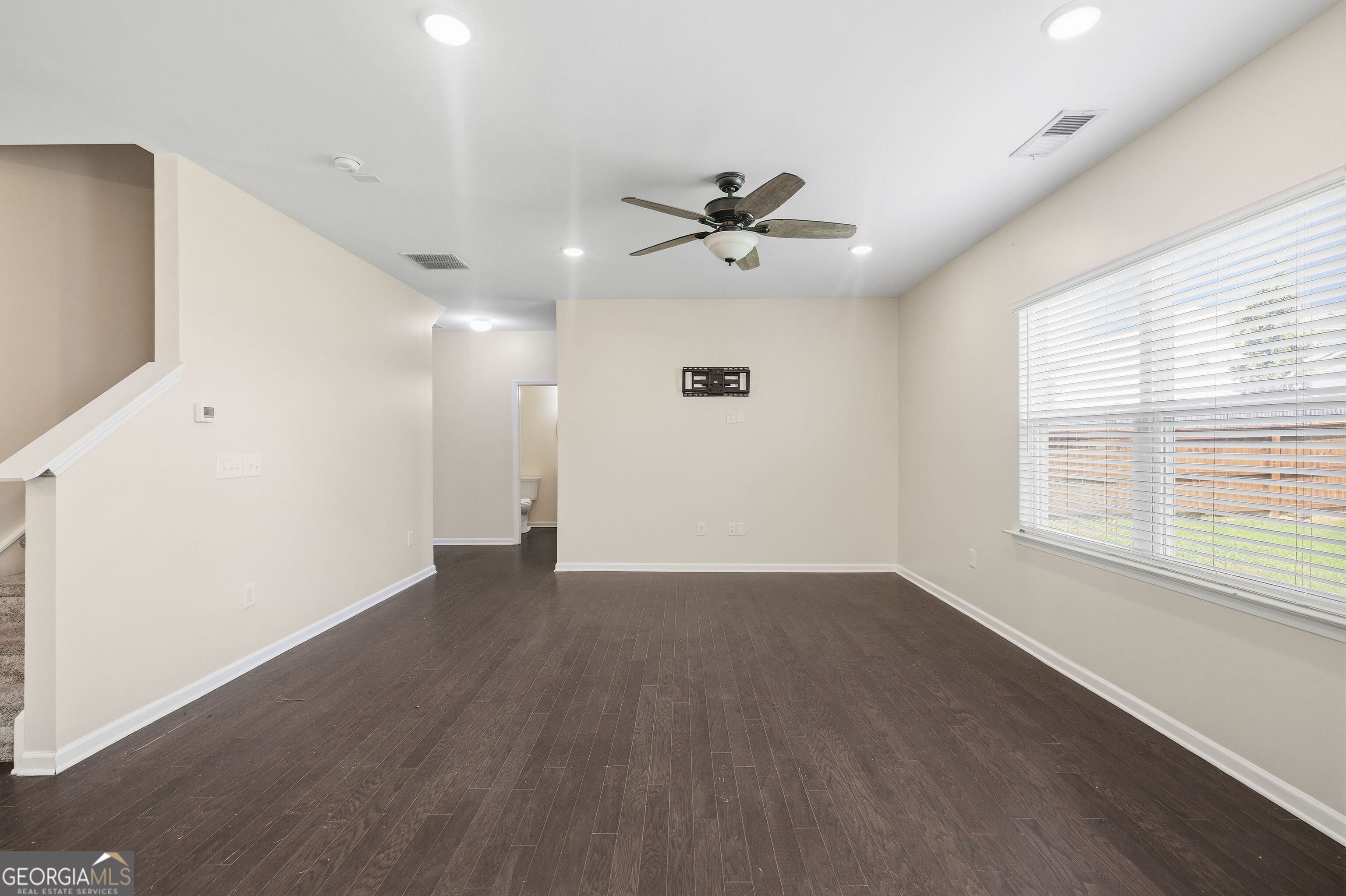 800 Royal Red Court Property Photo 6