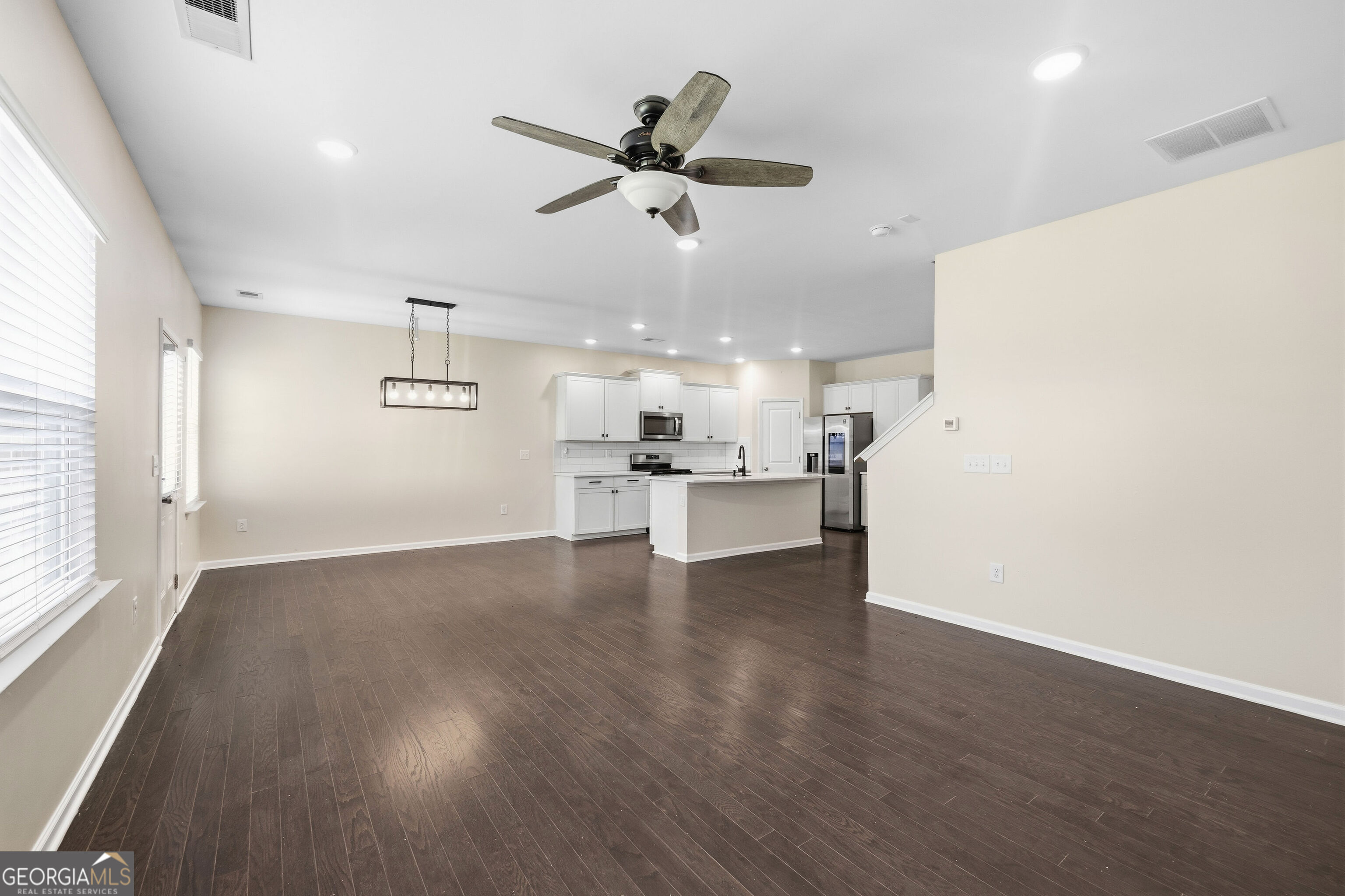 800 Royal Red Court Property Photo 8