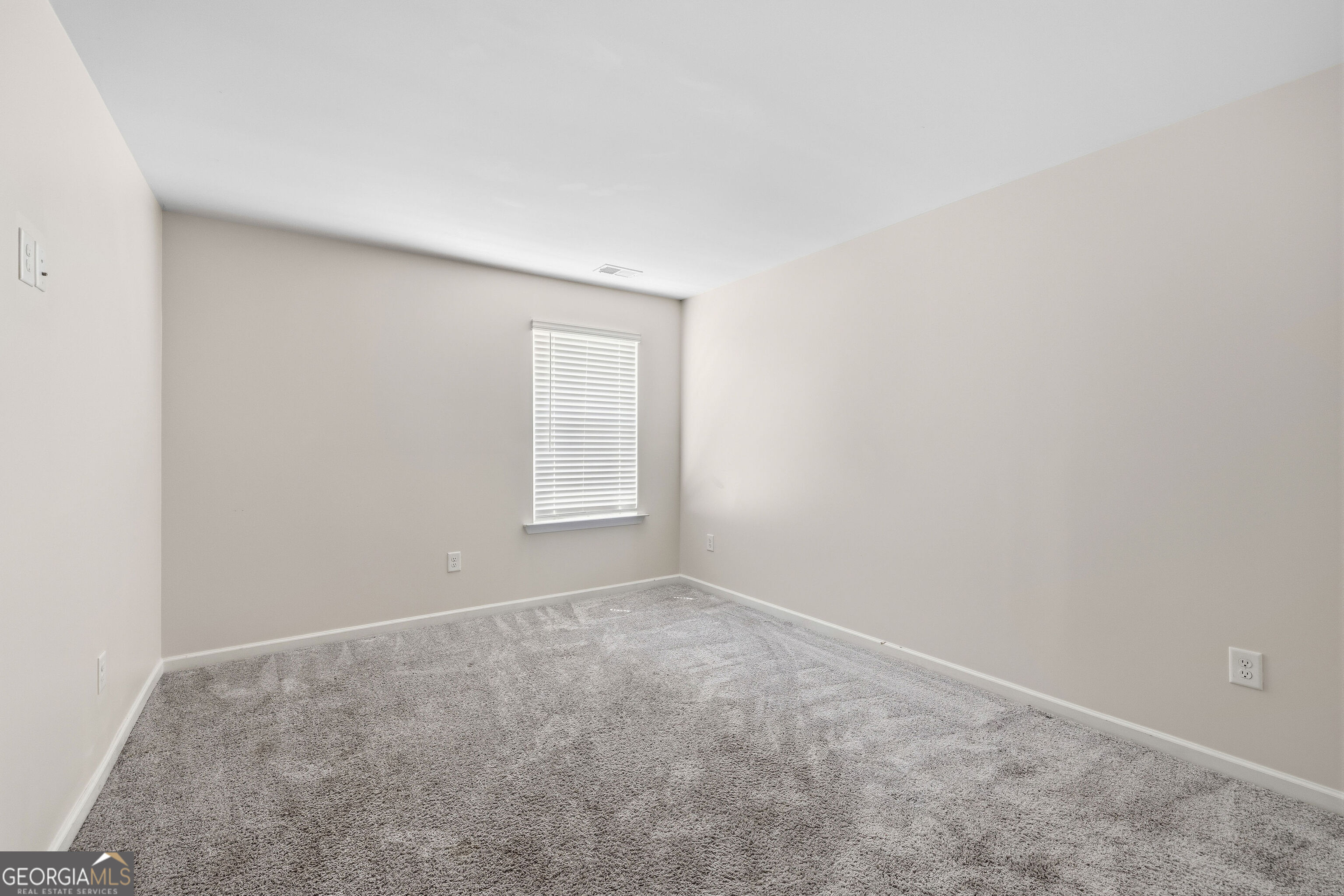 800 Royal Red Court Property Photo 14