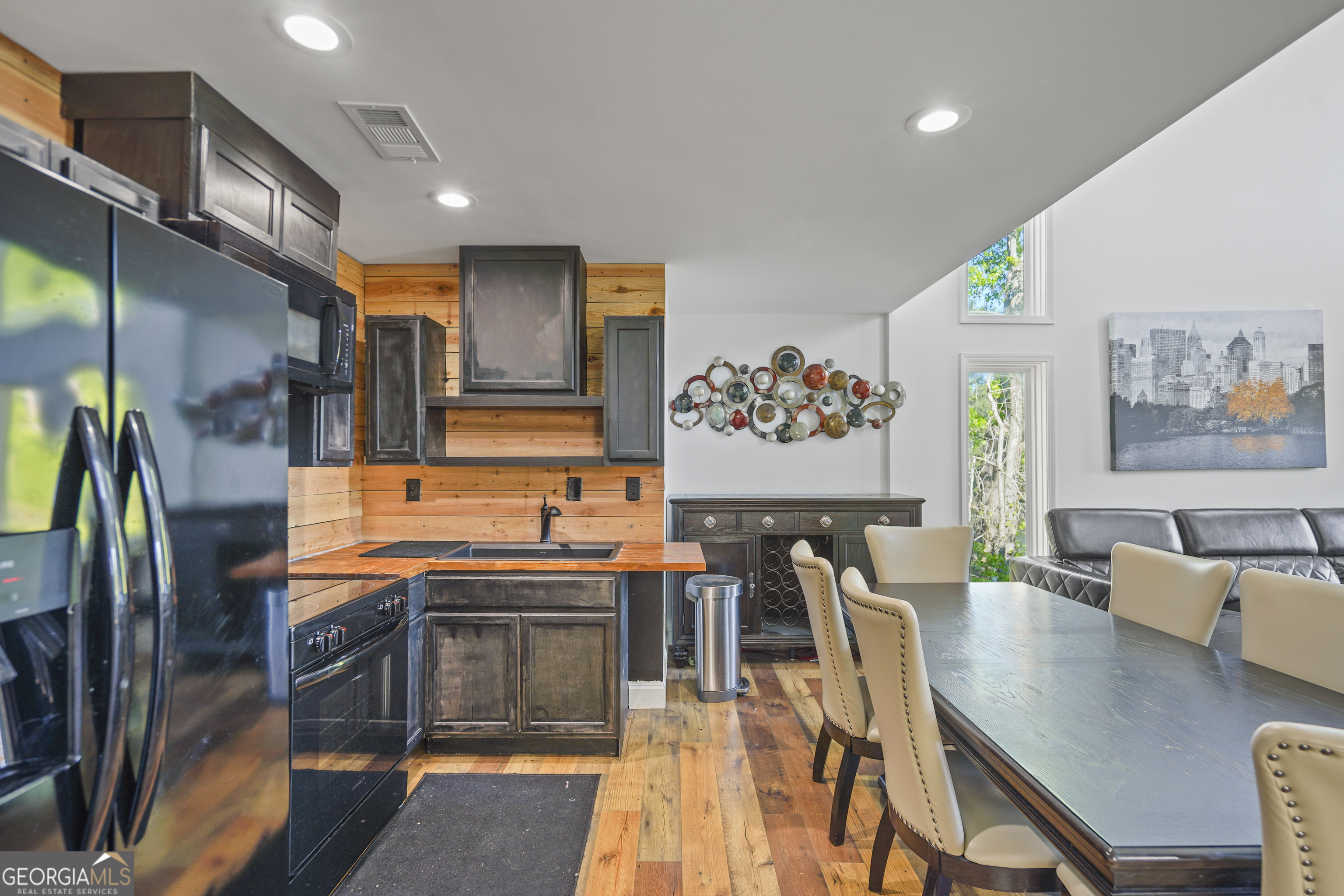 10 Park Road Property Photo 15