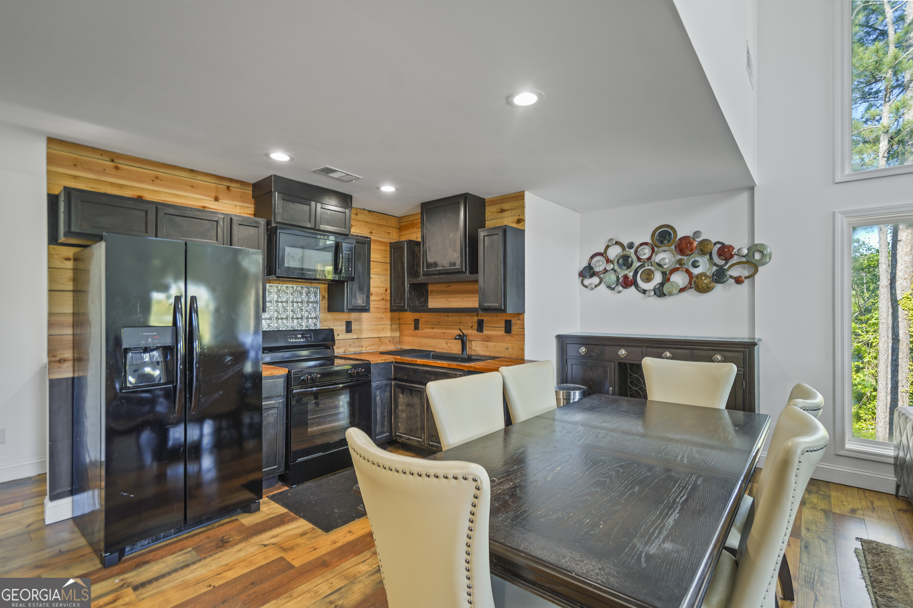 10 Park Road Property Photo 16