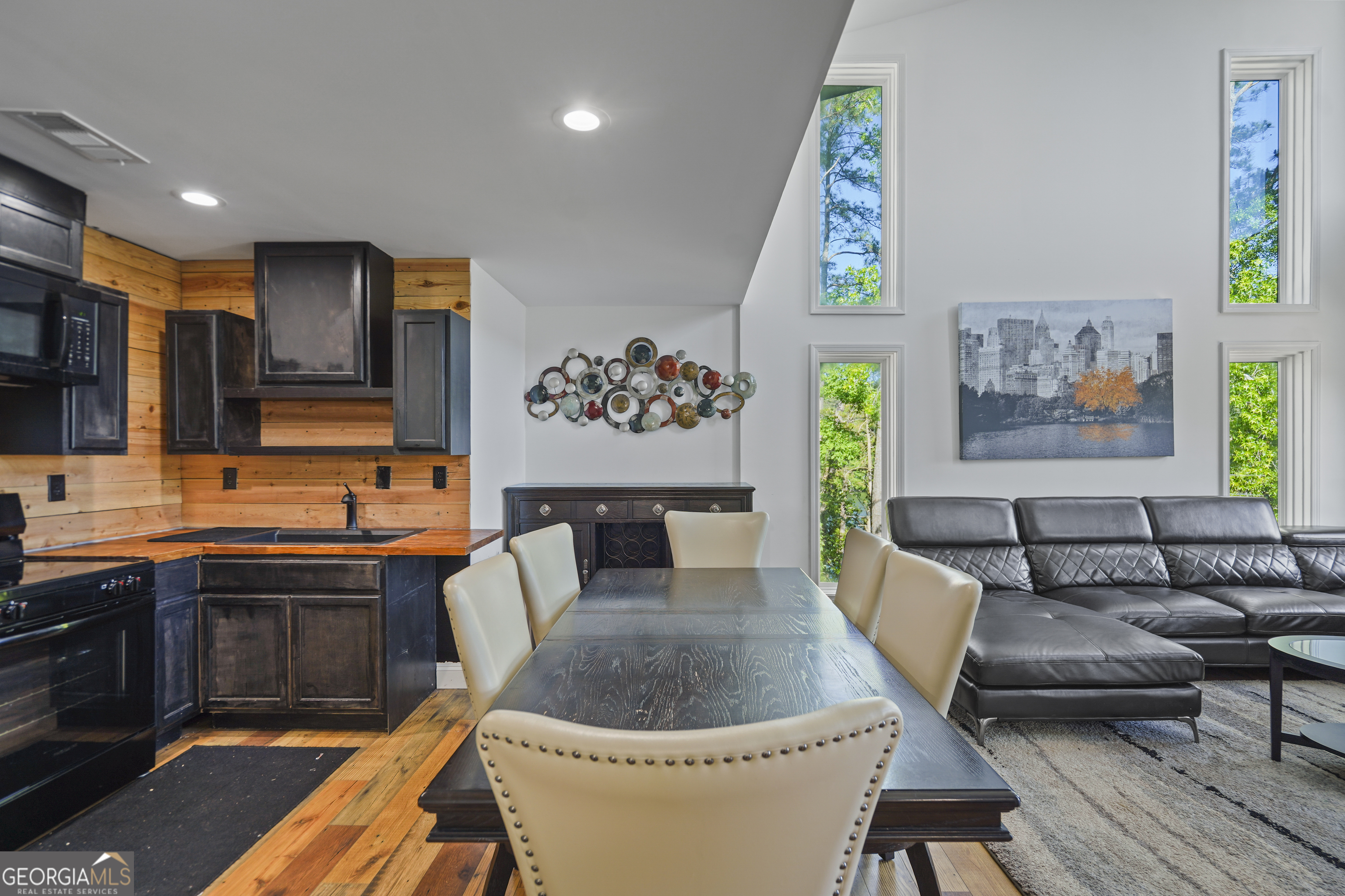 10 Park Road Property Photo 17