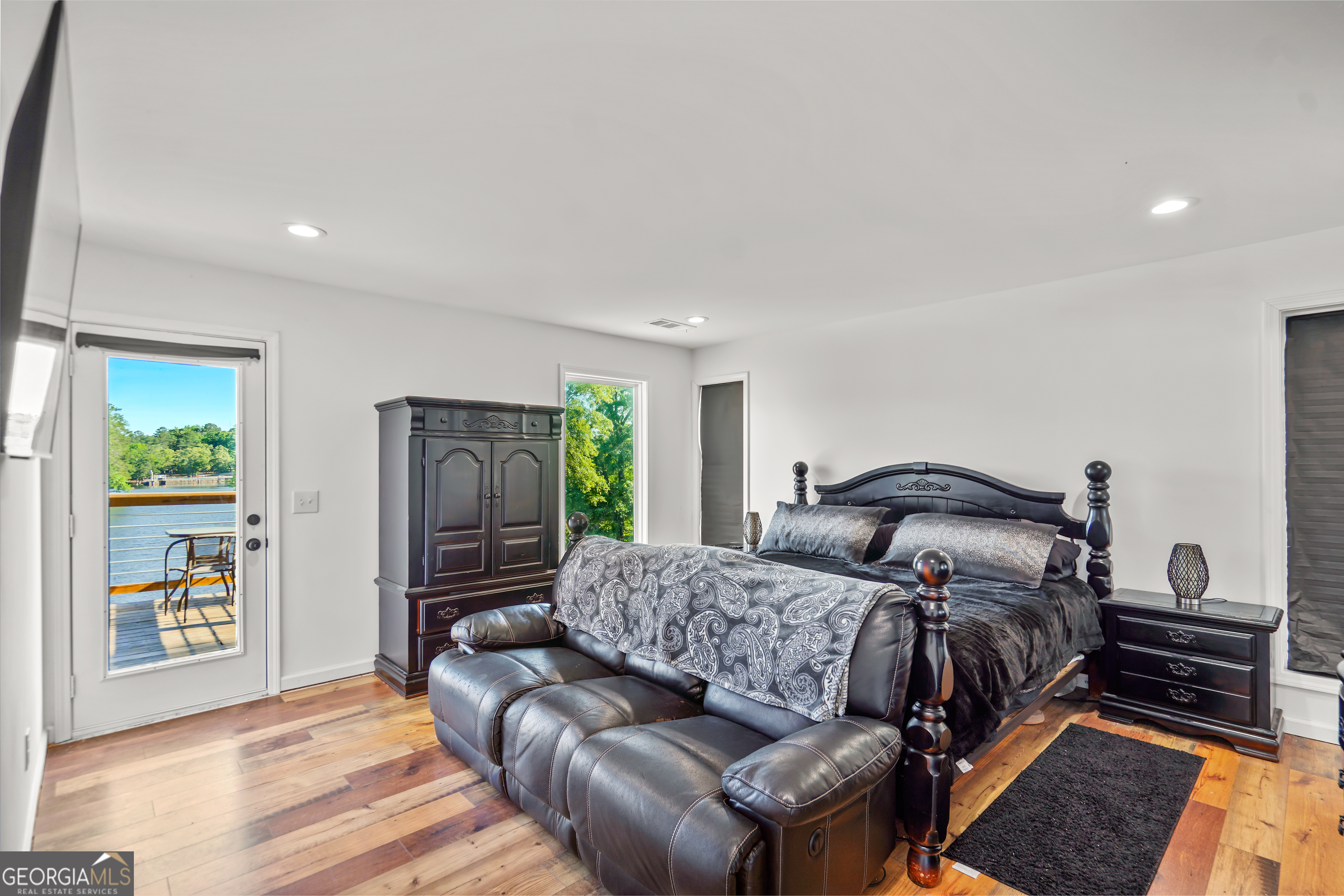 10 Park Road Property Photo 24