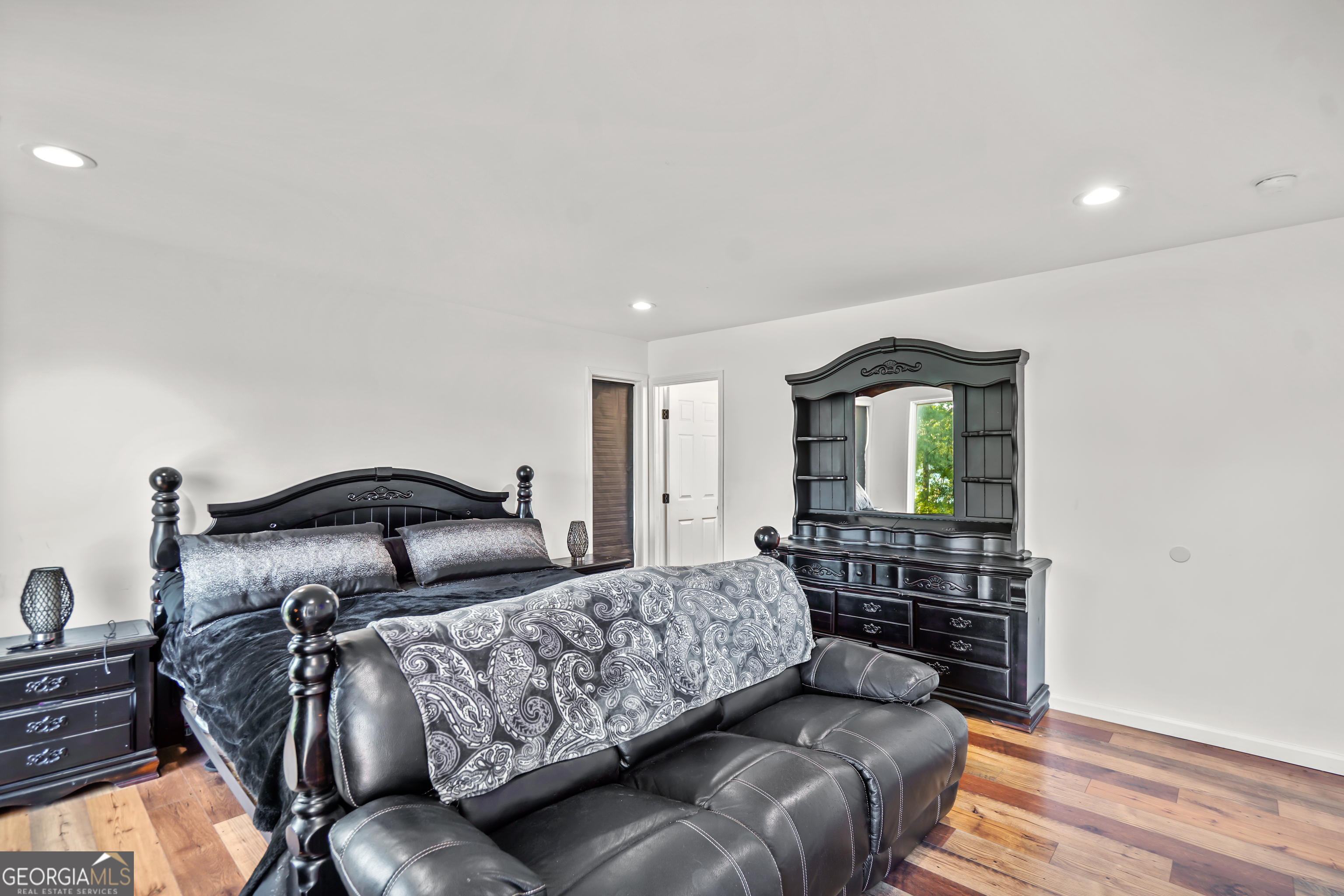 10 Park Road Property Photo 26