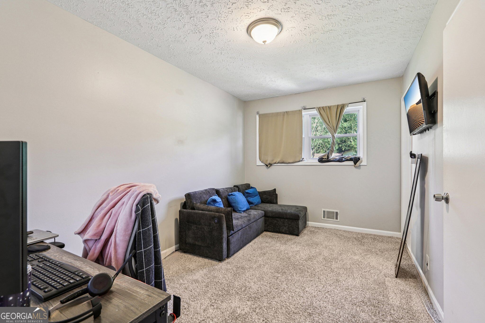 2908 Drexel Lane Property Photo 7