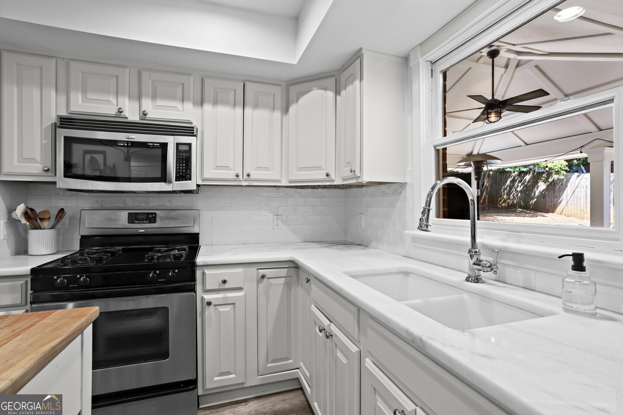 1457 Spruce Drive Se Property Photo 14