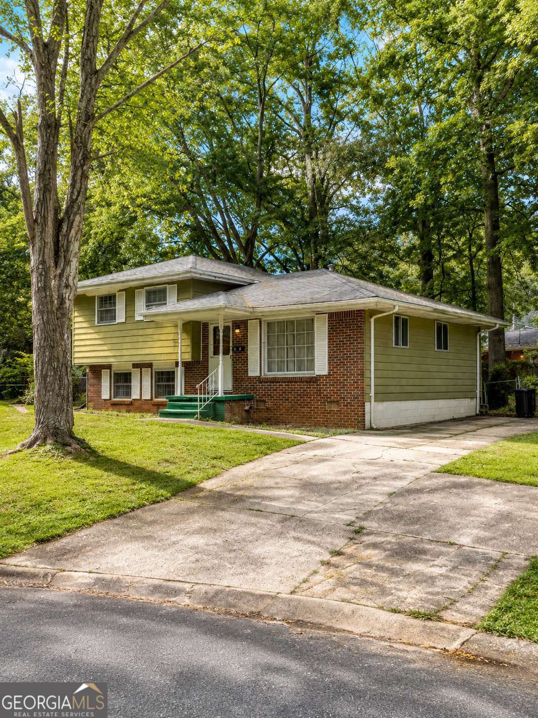 1591 Jolly Green Court Property Photo 1