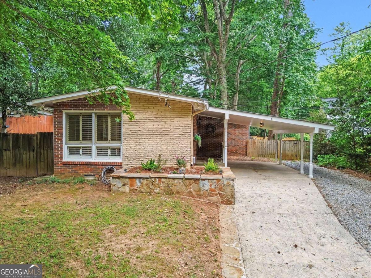 2065 Plantation Lane Property Photo 18