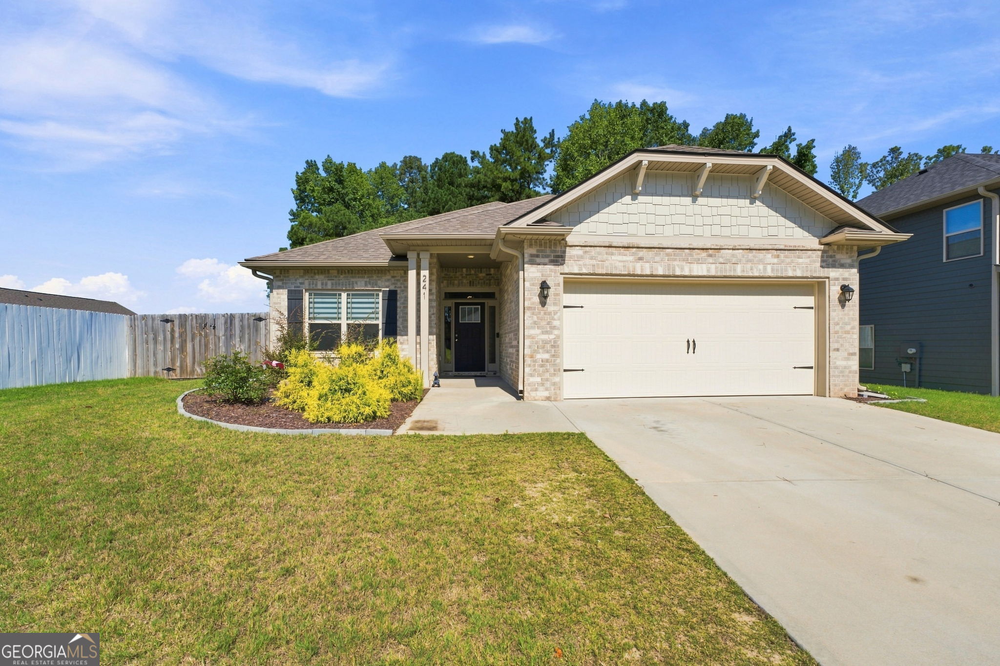241 Magnolia Villas Drive Property Photo 5