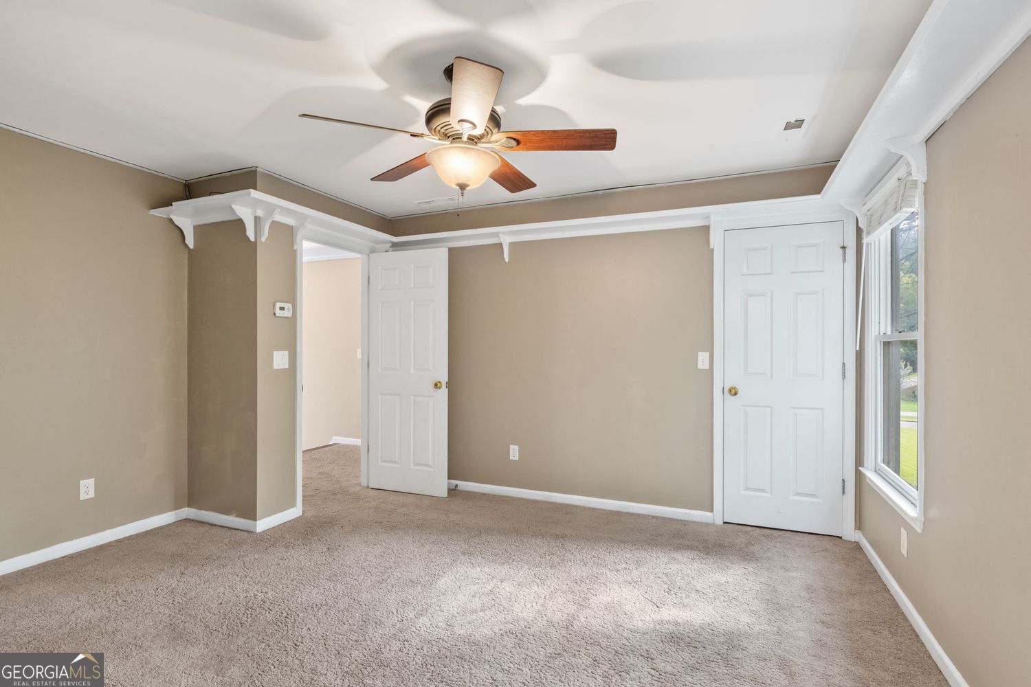 395 Amberbrook Circle Property Photo 23