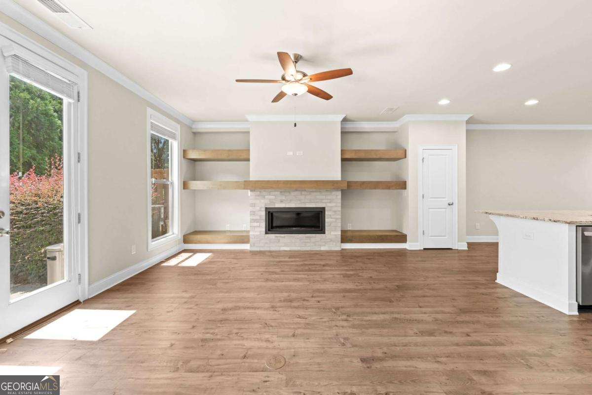 2028 Glenview Park Circle Property Photo 16