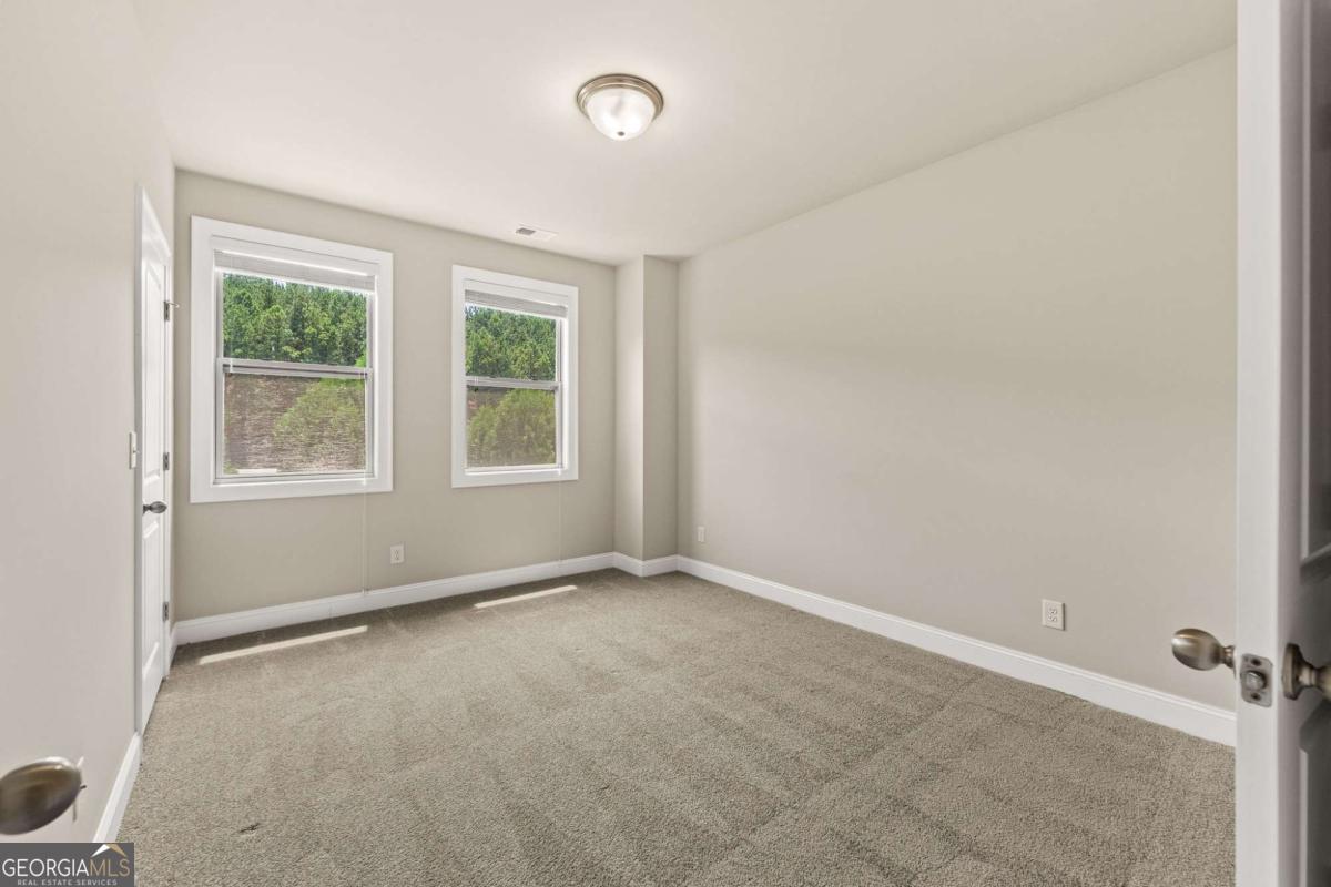 2028 Glenview Park Circle Property Photo 42