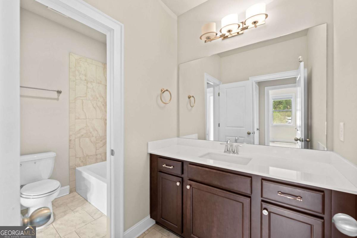 2028 Glenview Park Circle Property Photo 46