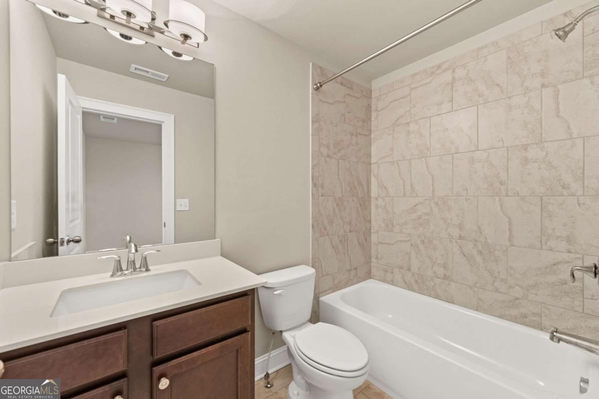 2028 Glenview Park Circle Property Photo 53