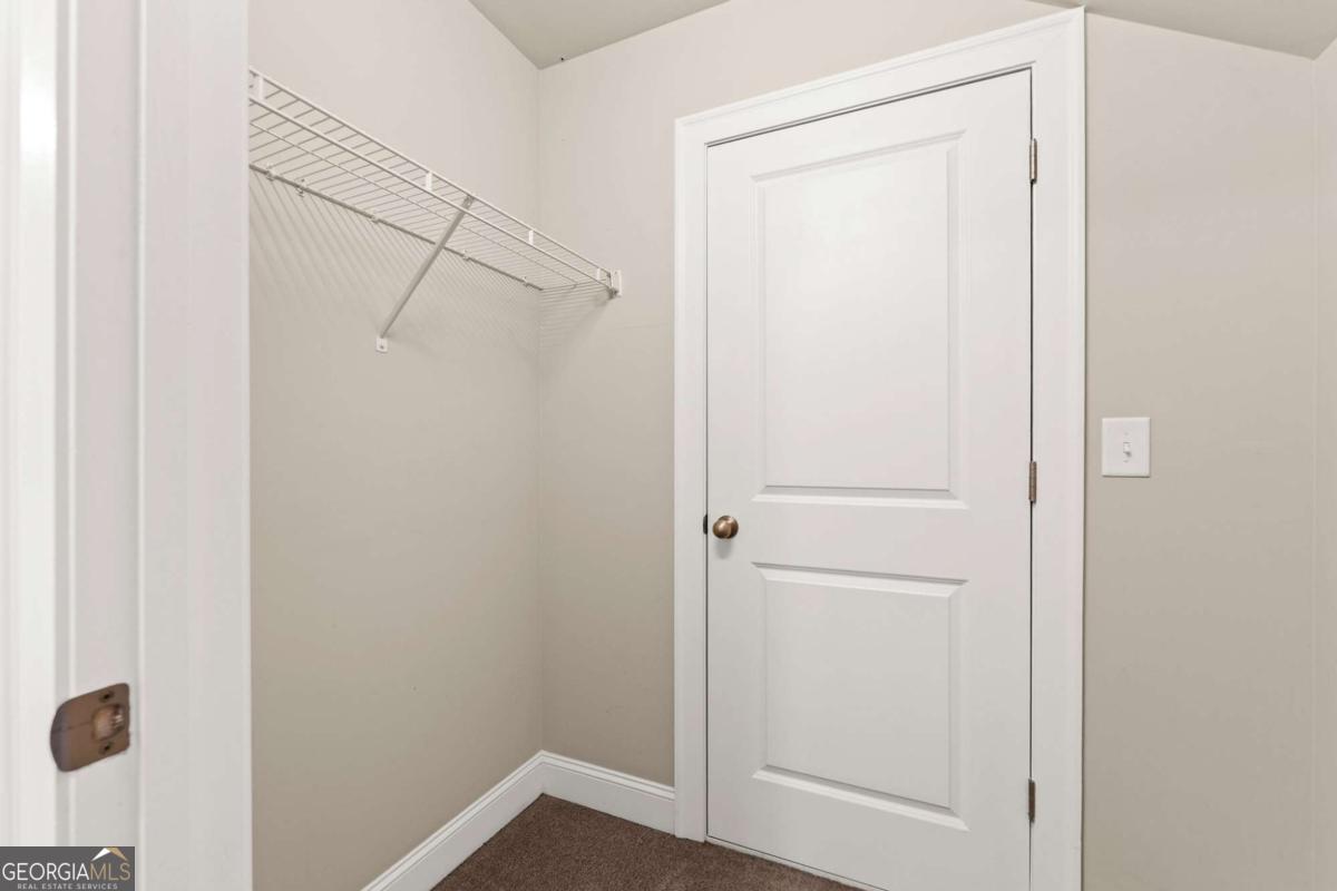 2028 Glenview Park Circle Property Photo 54