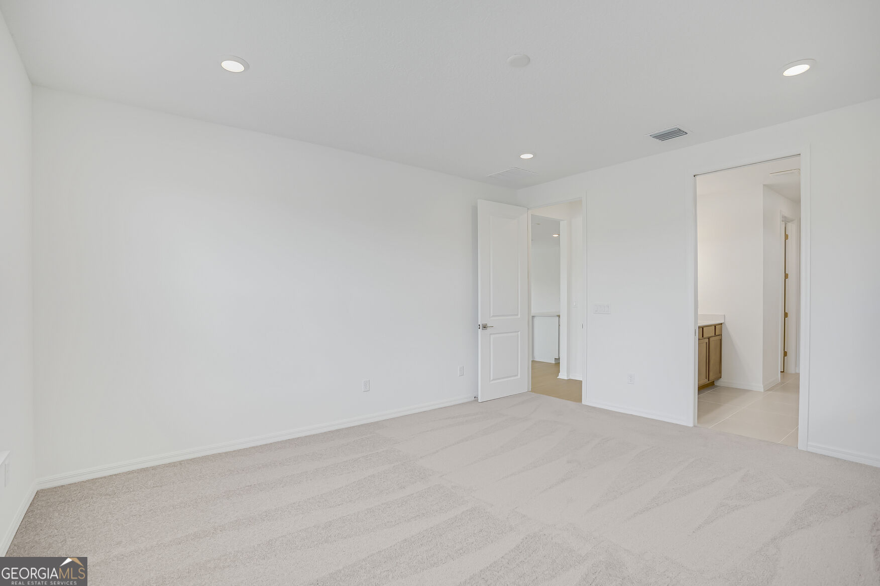 141 Madeline Taylor Place Property Photo 13