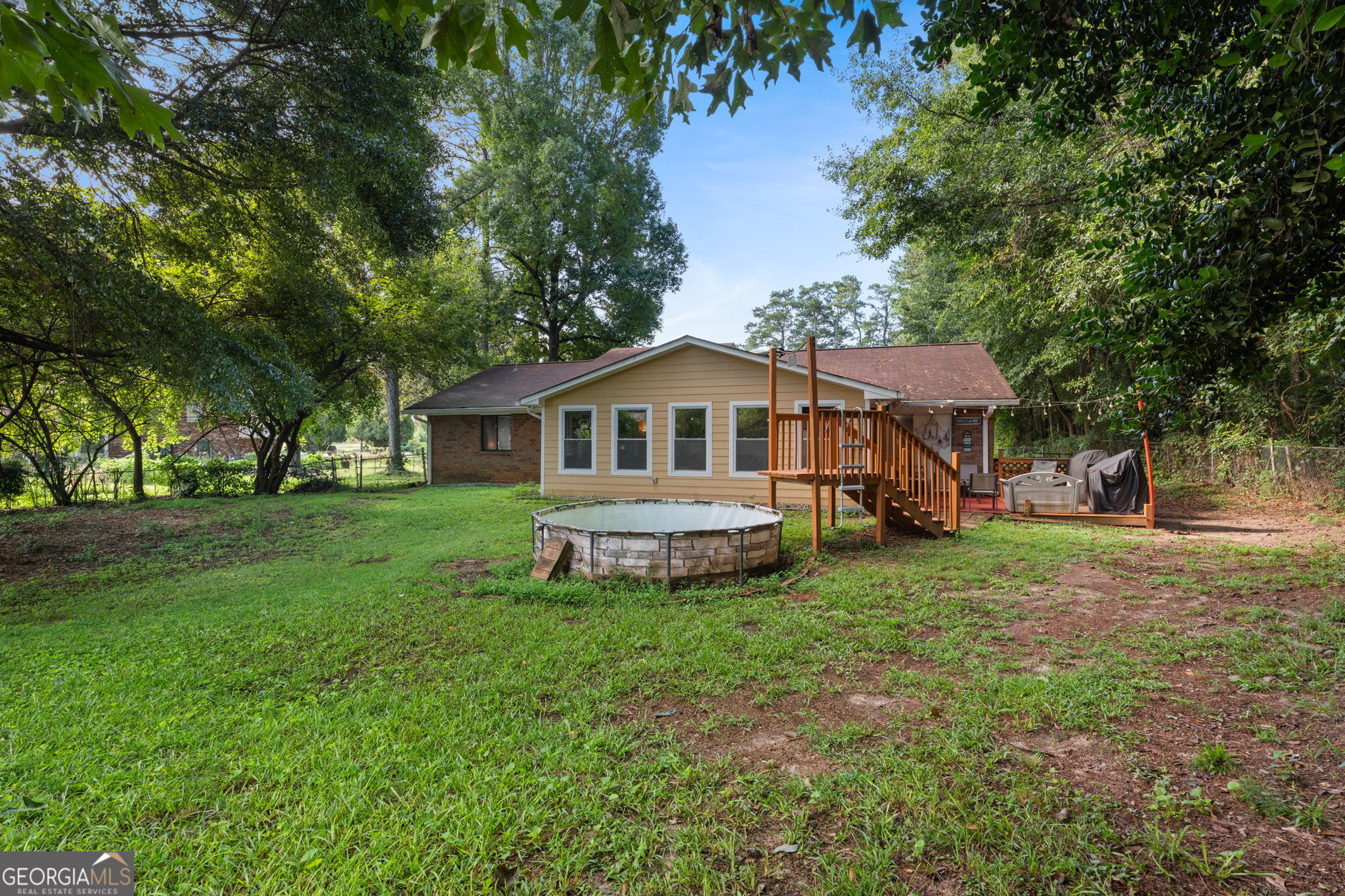 2174 Martin Way Property Photo 40