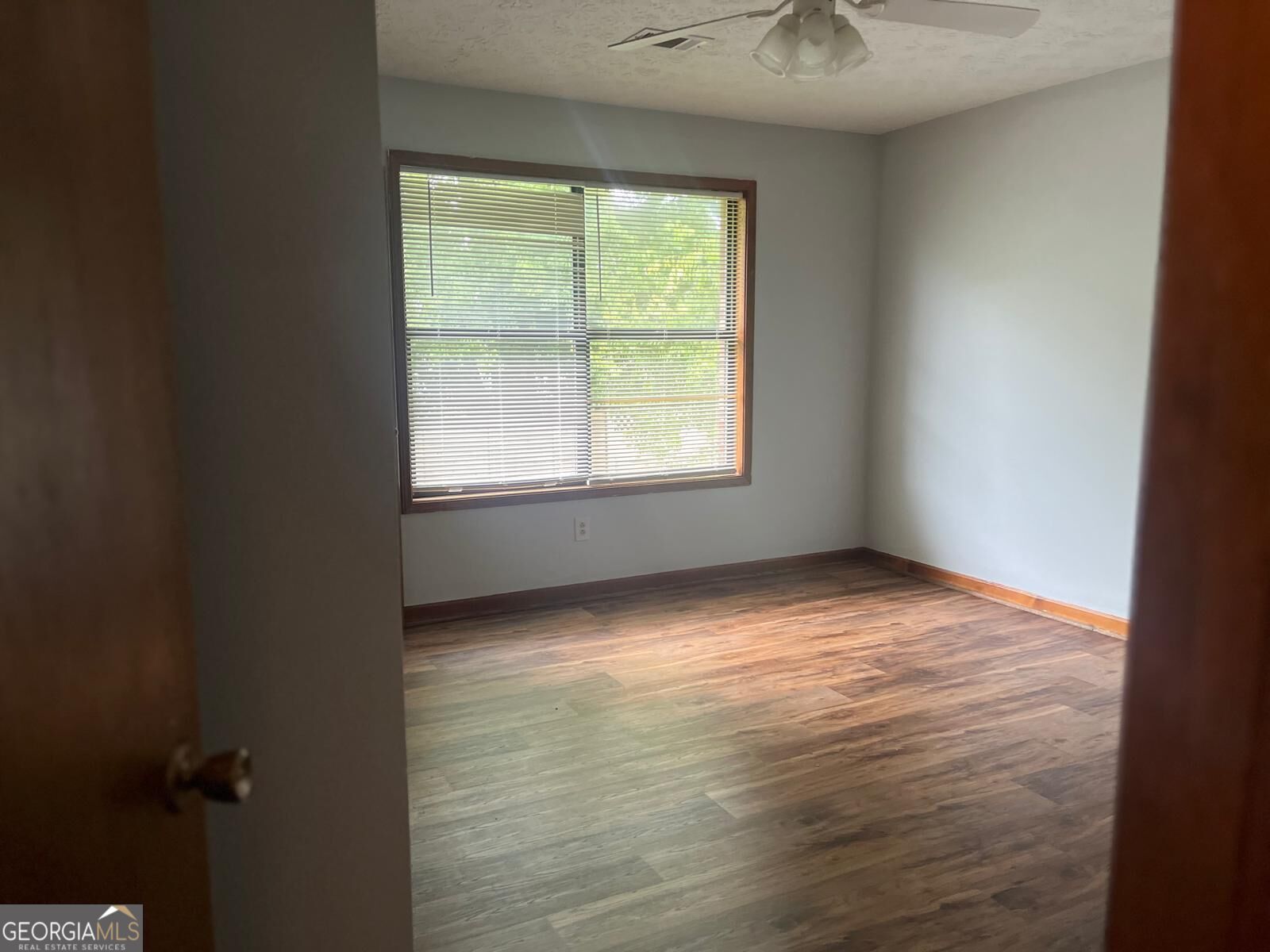 59 Sloan Street # D Property Photo 3