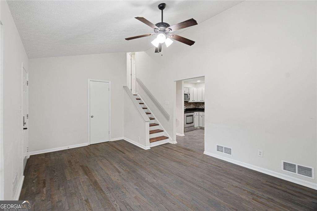 1380 Ashbrook Drive Nw Property Photo 7