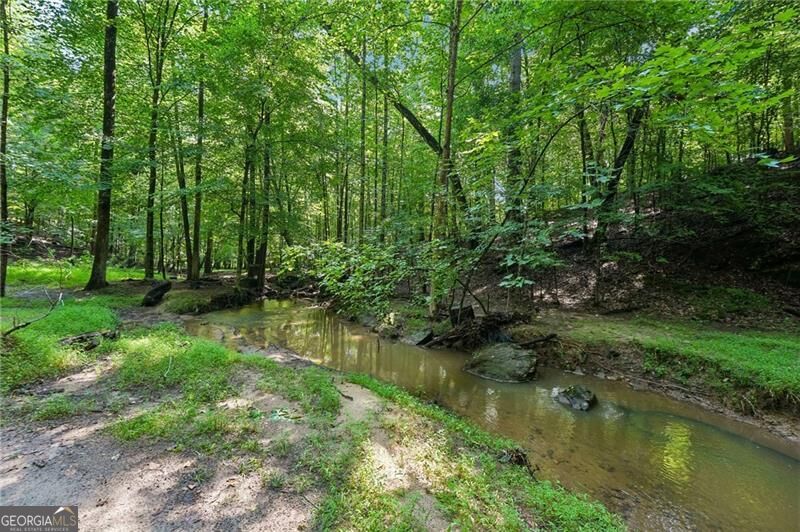 6860 Sterling Drive Property Photo 7
